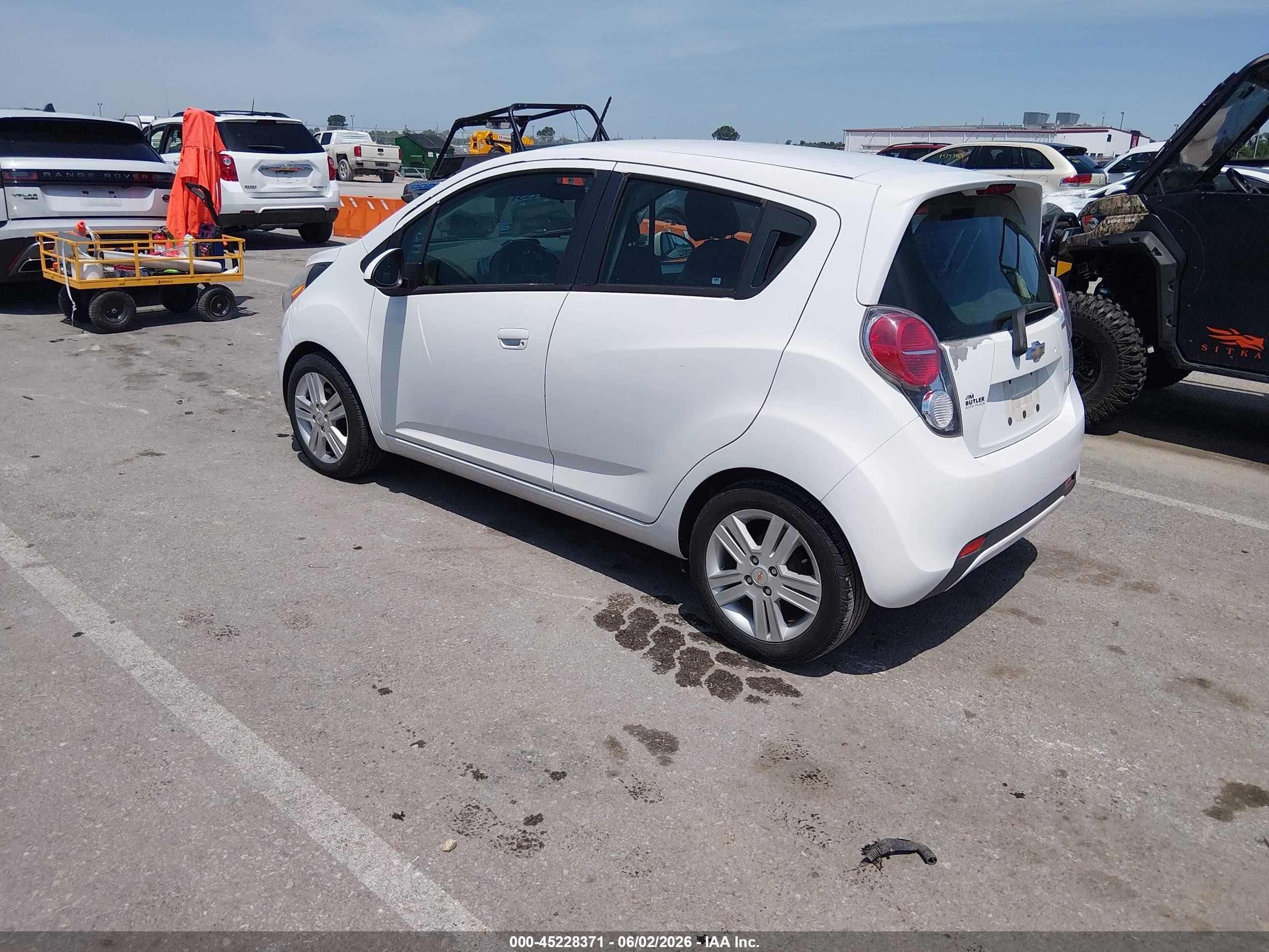 2015 Chevrolet Spark 1lt Cvt Белый vin: KL8CD6S95FC784529
