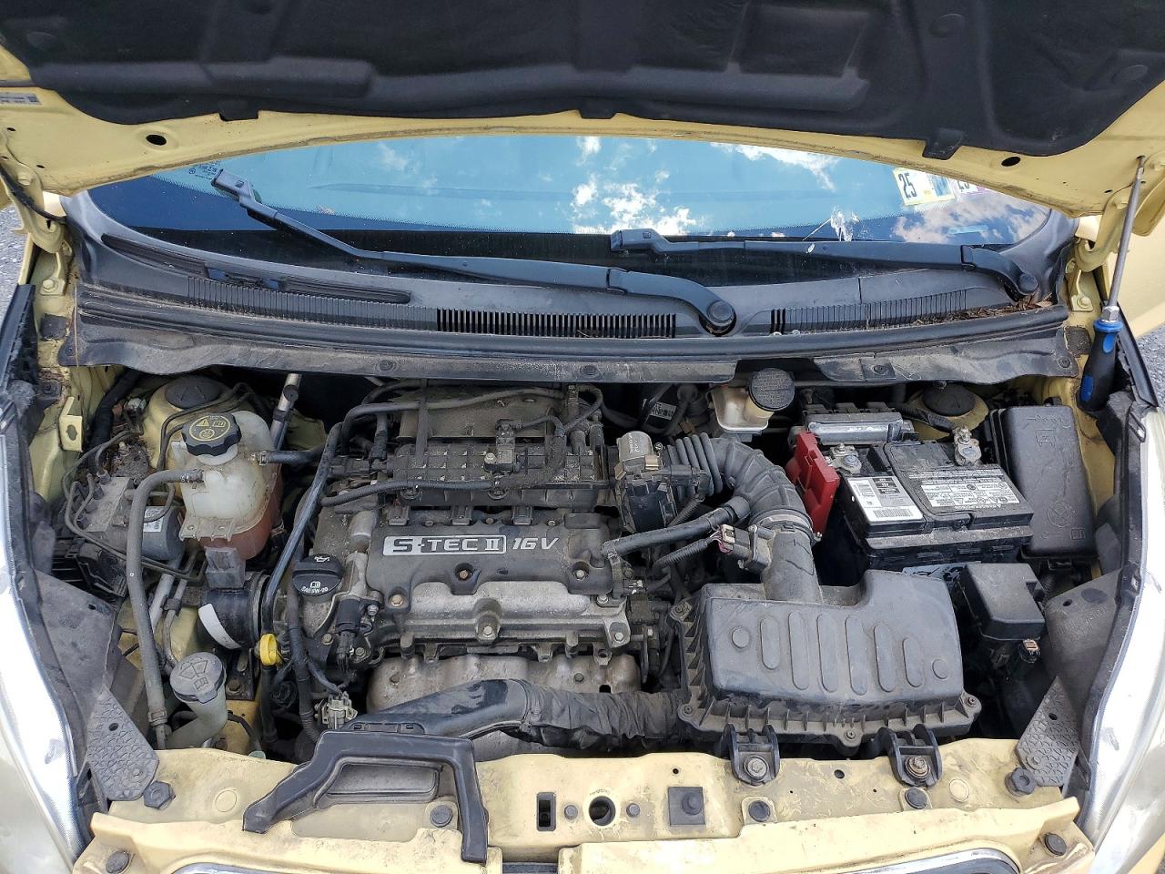 2014 Chevrolet Spark 1lt Yellow vin: KL8CD6S97EC536880
