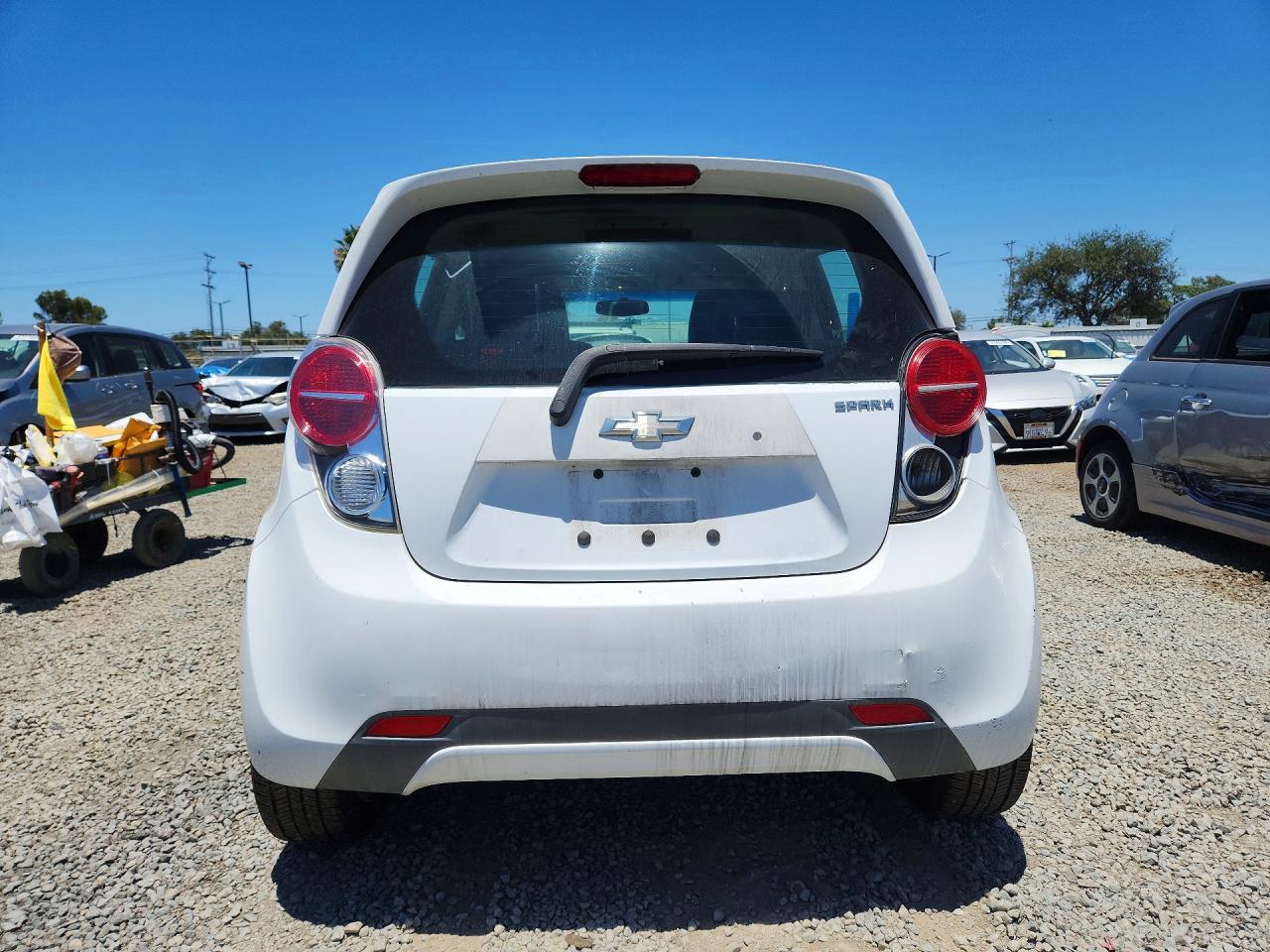 2013 Chevrolet Spark White vin: KL8CD6S98DC583673