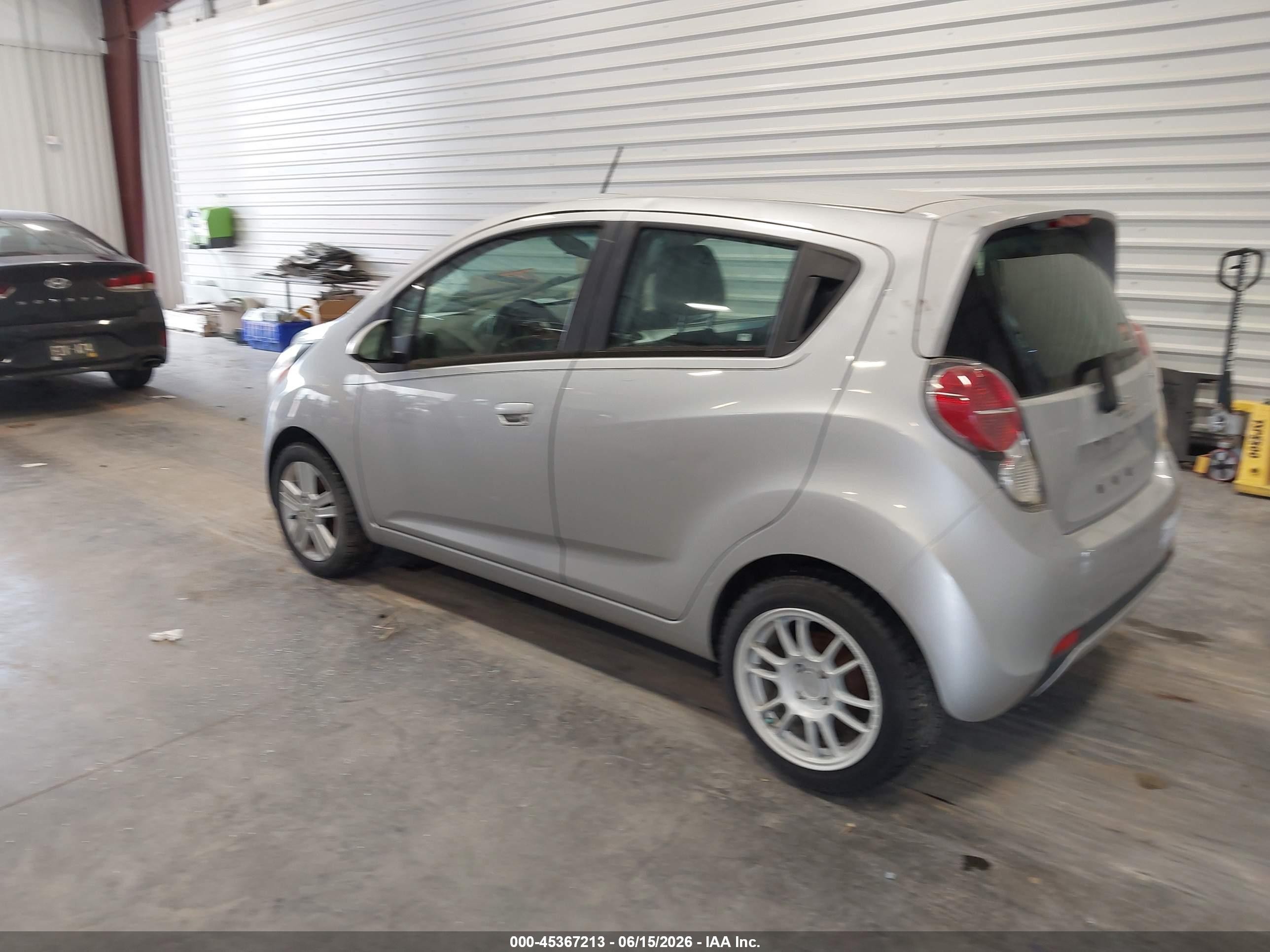 2015 Chevrolet Spark 1lt Cvt Silver vin: KL8CD6S98FC761360