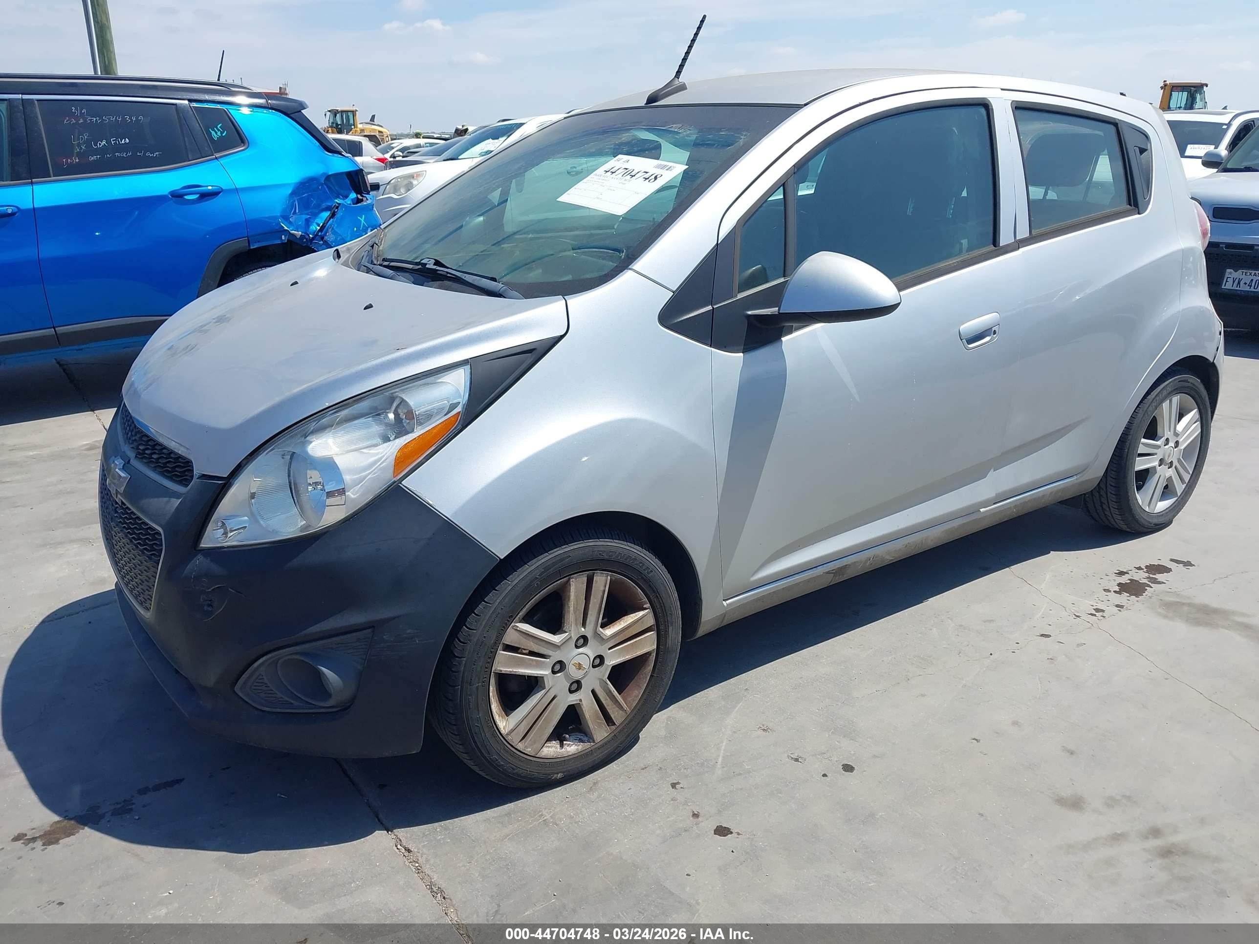 2014 Chevrolet Spark 1lt Auto Серебряный vin: KL8CD6S9XEC513531