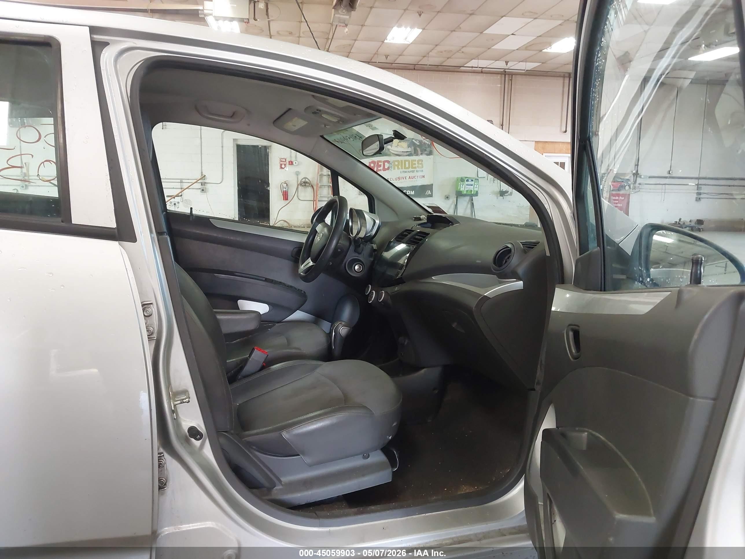 2014 Chevrolet Spark 1lt Auto Silver vin: KL8CD6S9XEC563118