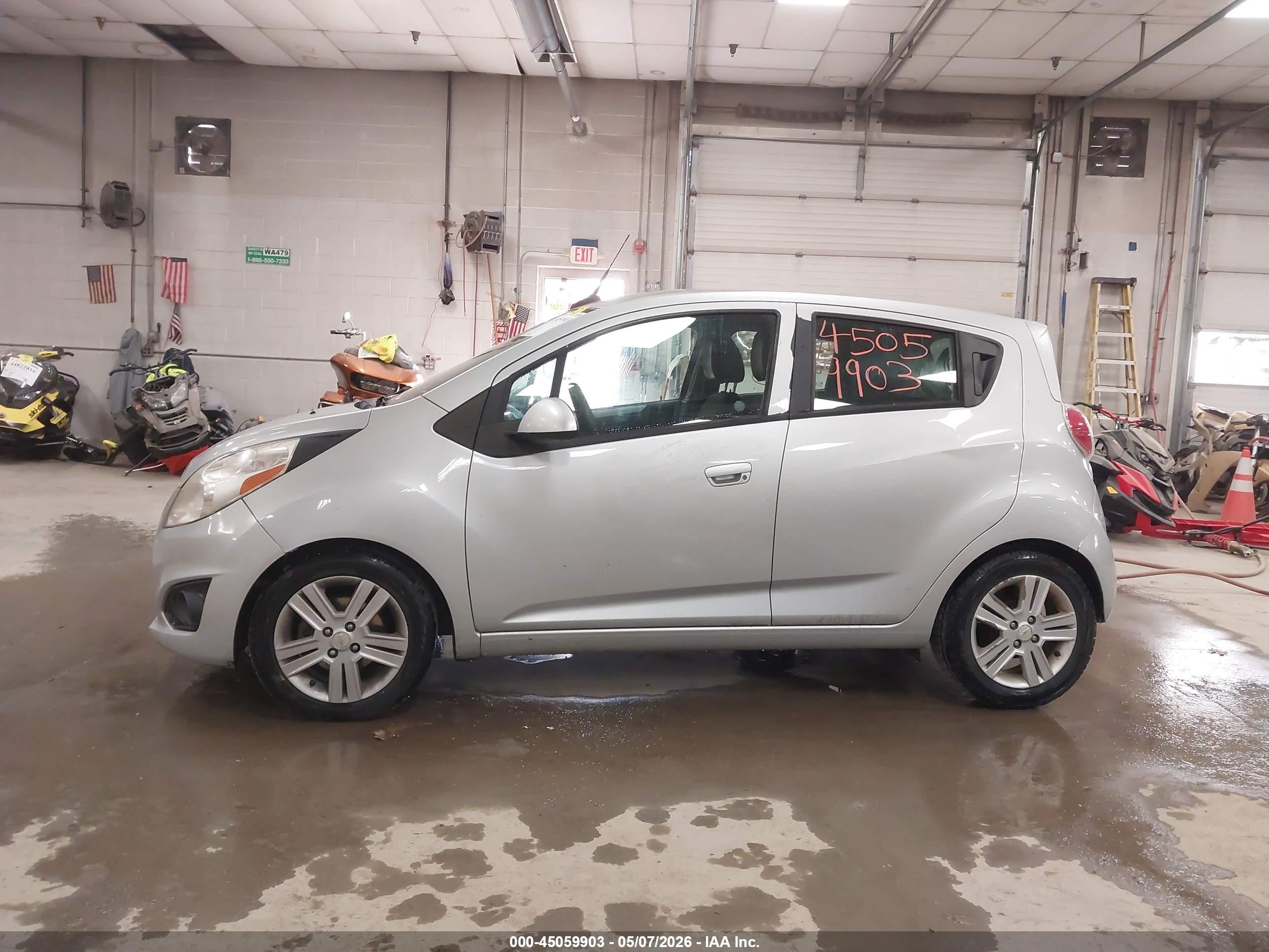 2014 Chevrolet Spark 1lt Auto Silver vin: KL8CD6S9XEC563118