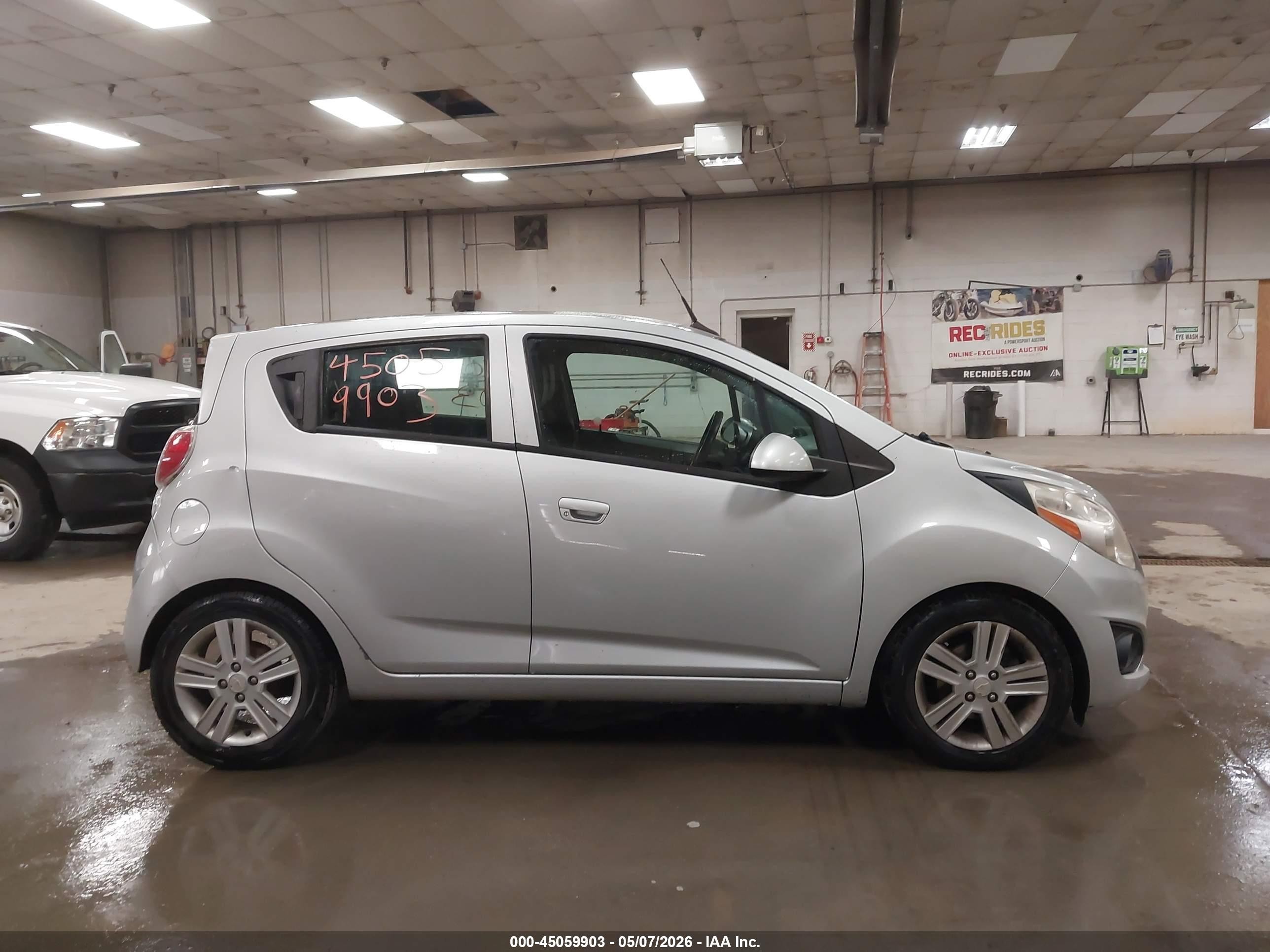 2014 Chevrolet Spark 1lt Auto Silver vin: KL8CD6S9XEC563118