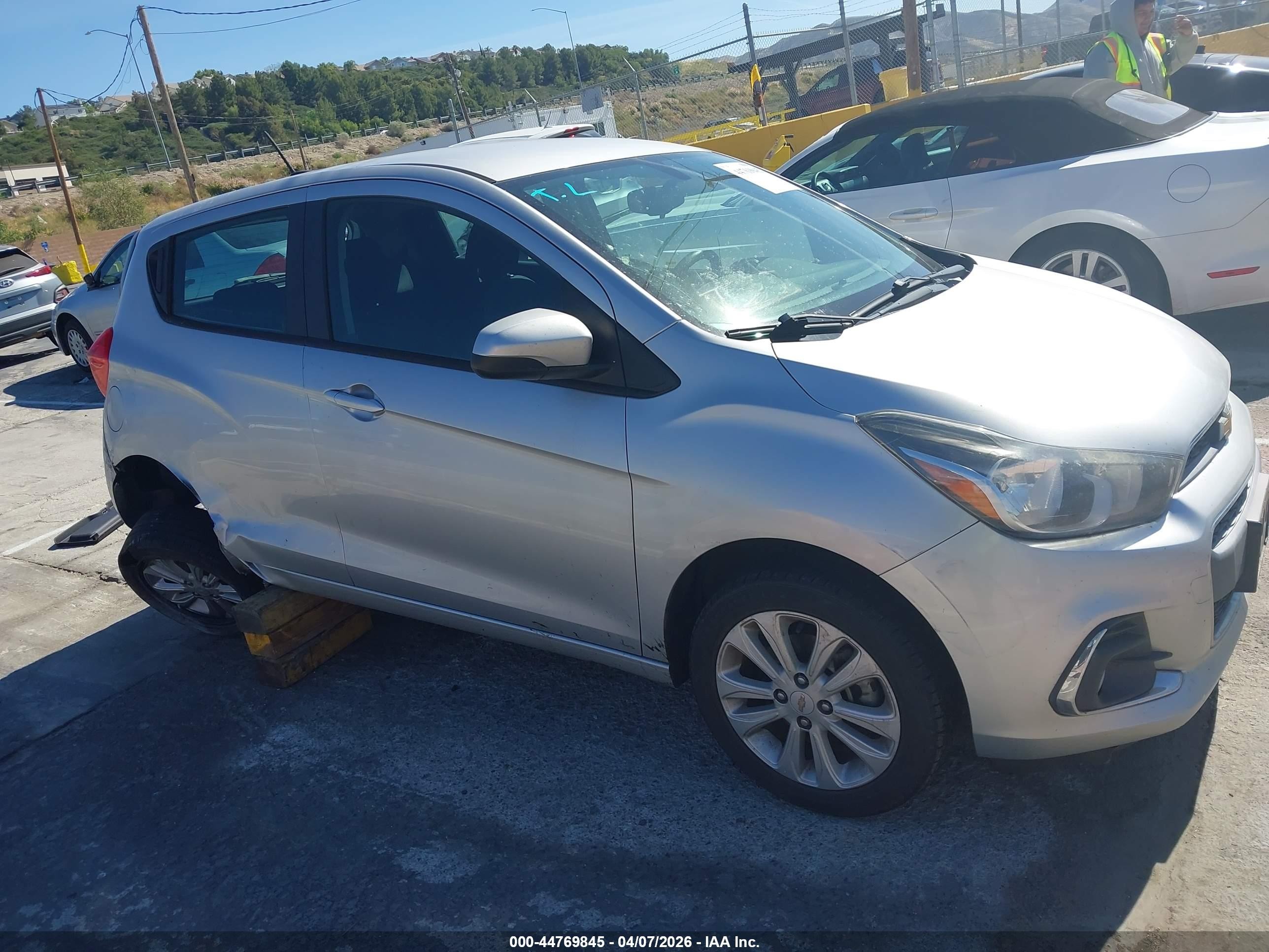 2017 Chevrolet Spark 1lt Cvt Gray vin: KL8CD6SA8HC740571