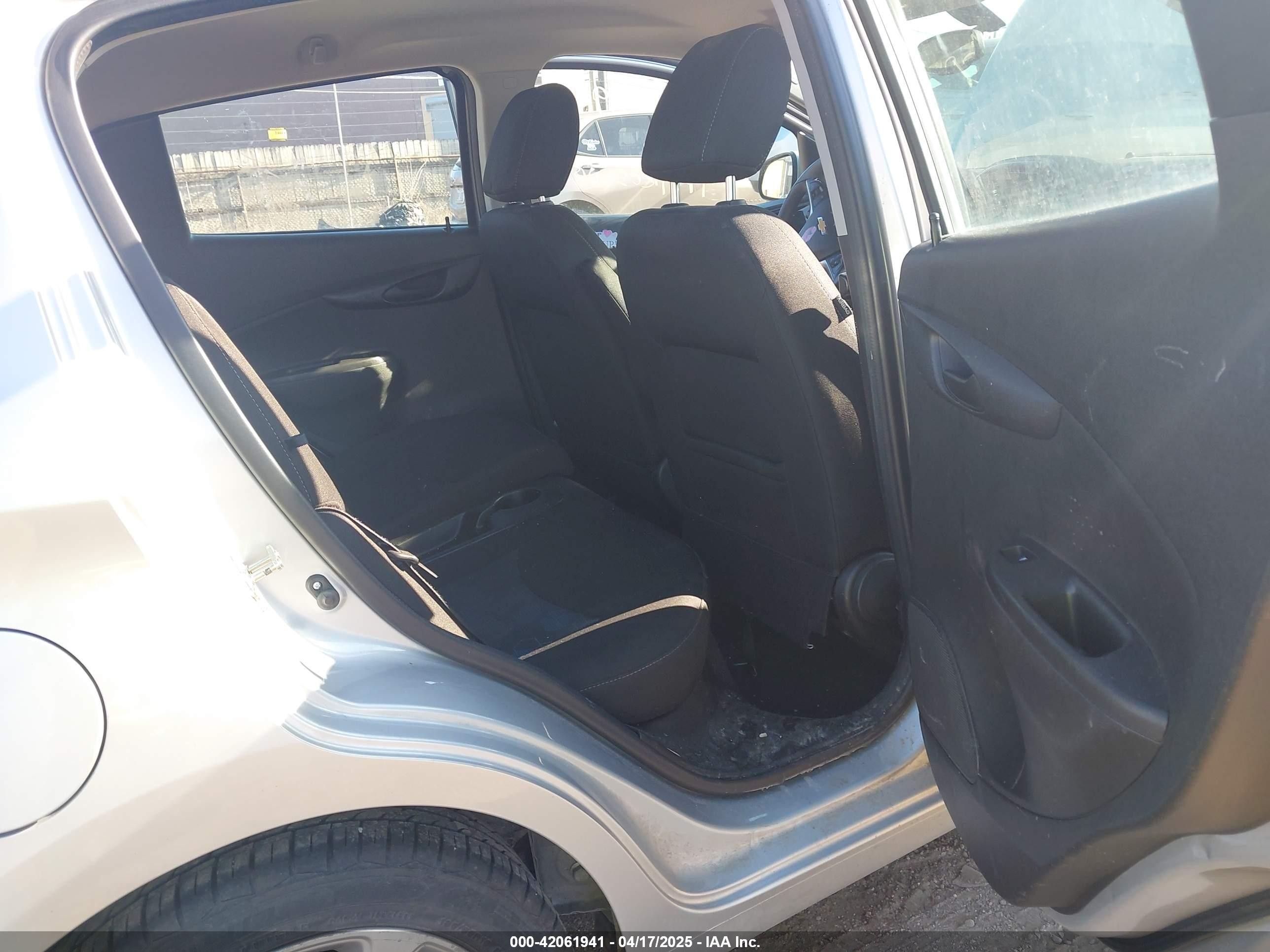 2018 Chevrolet Spark 1lt Cvt Silver vin: KL8CD6SAXJC439189