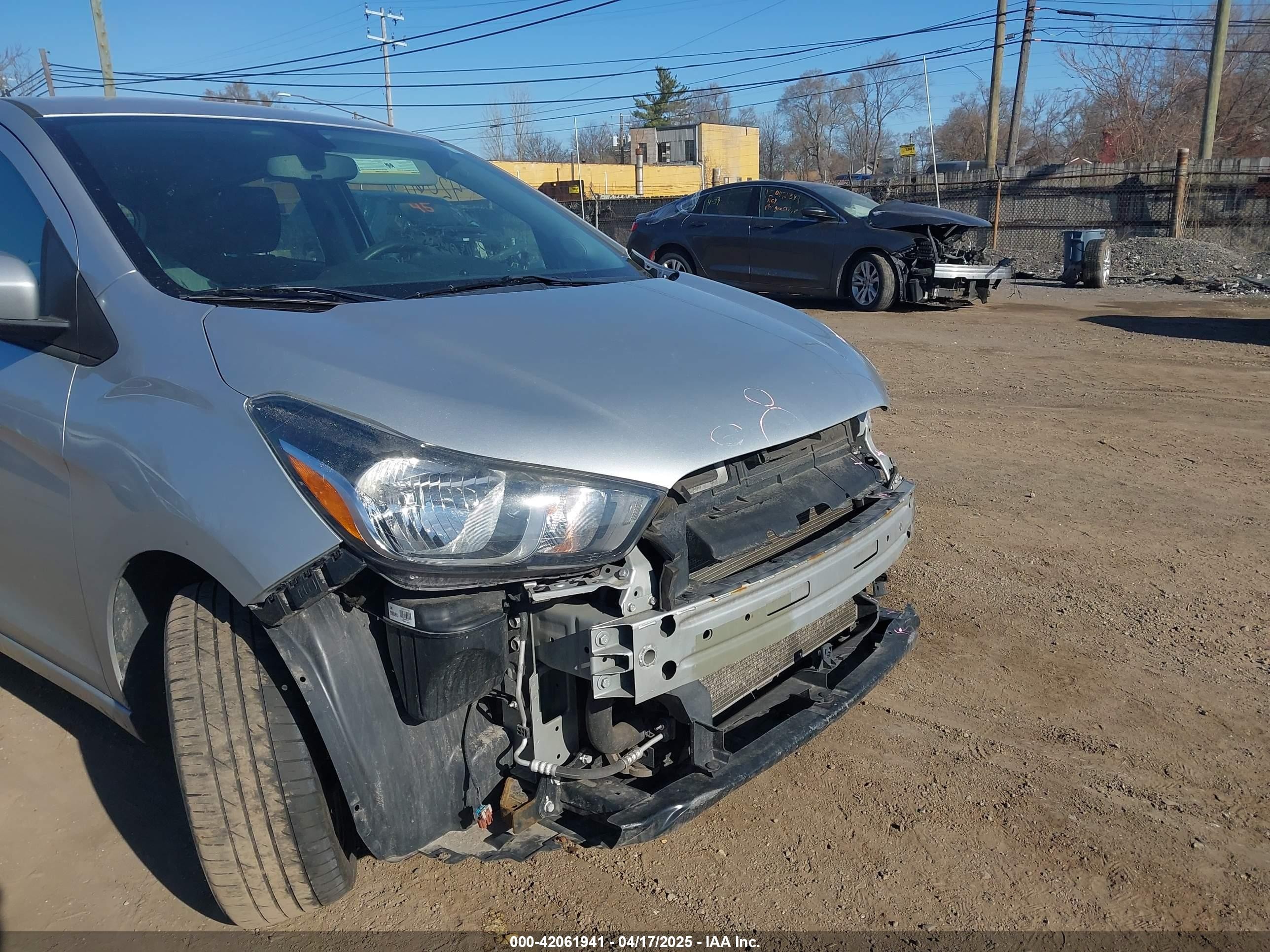 2018 Chevrolet Spark 1lt Cvt Silver vin: KL8CD6SAXJC439189