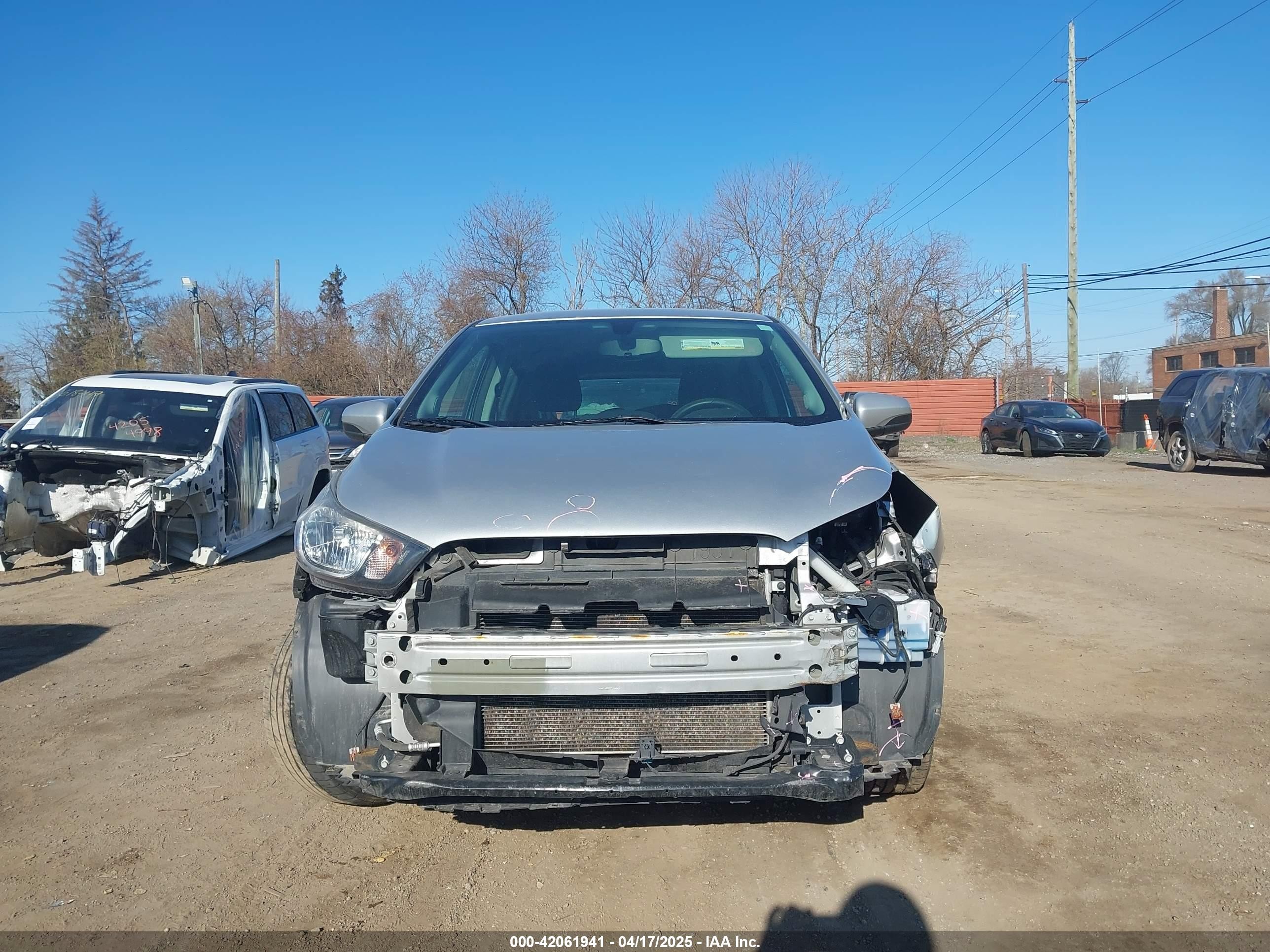 2018 Chevrolet Spark 1lt Cvt Silver vin: KL8CD6SAXJC439189