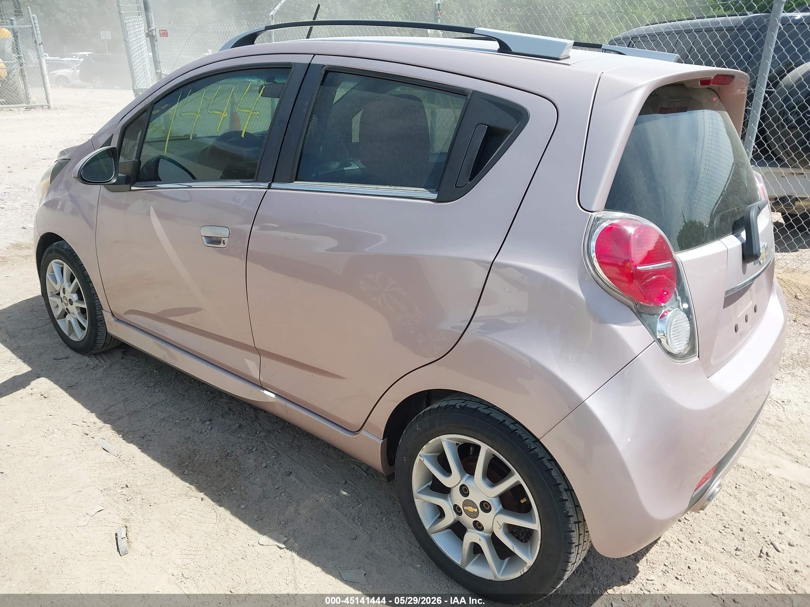 2013 Chevrolet Spark 2lt Auto Pink vin: KL8CF6S95DC590798