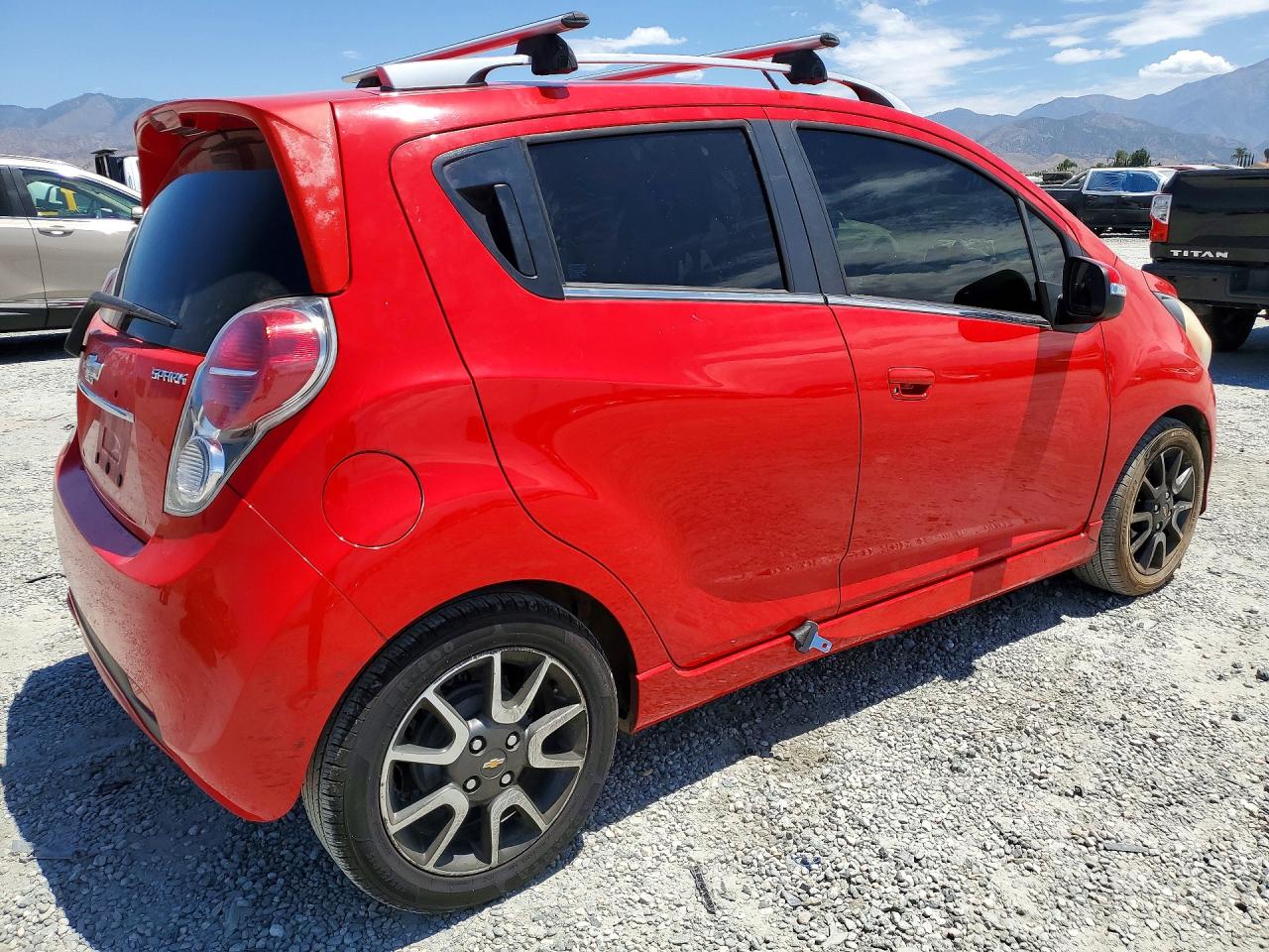 2015 Chevrolet Spark 2lt Red vin: KL8CF6S97FC755379