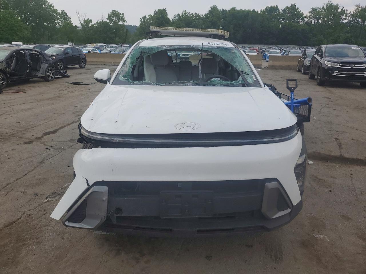 2025 Hyundai Kona Se White vin: KM8HACAB9SU219421