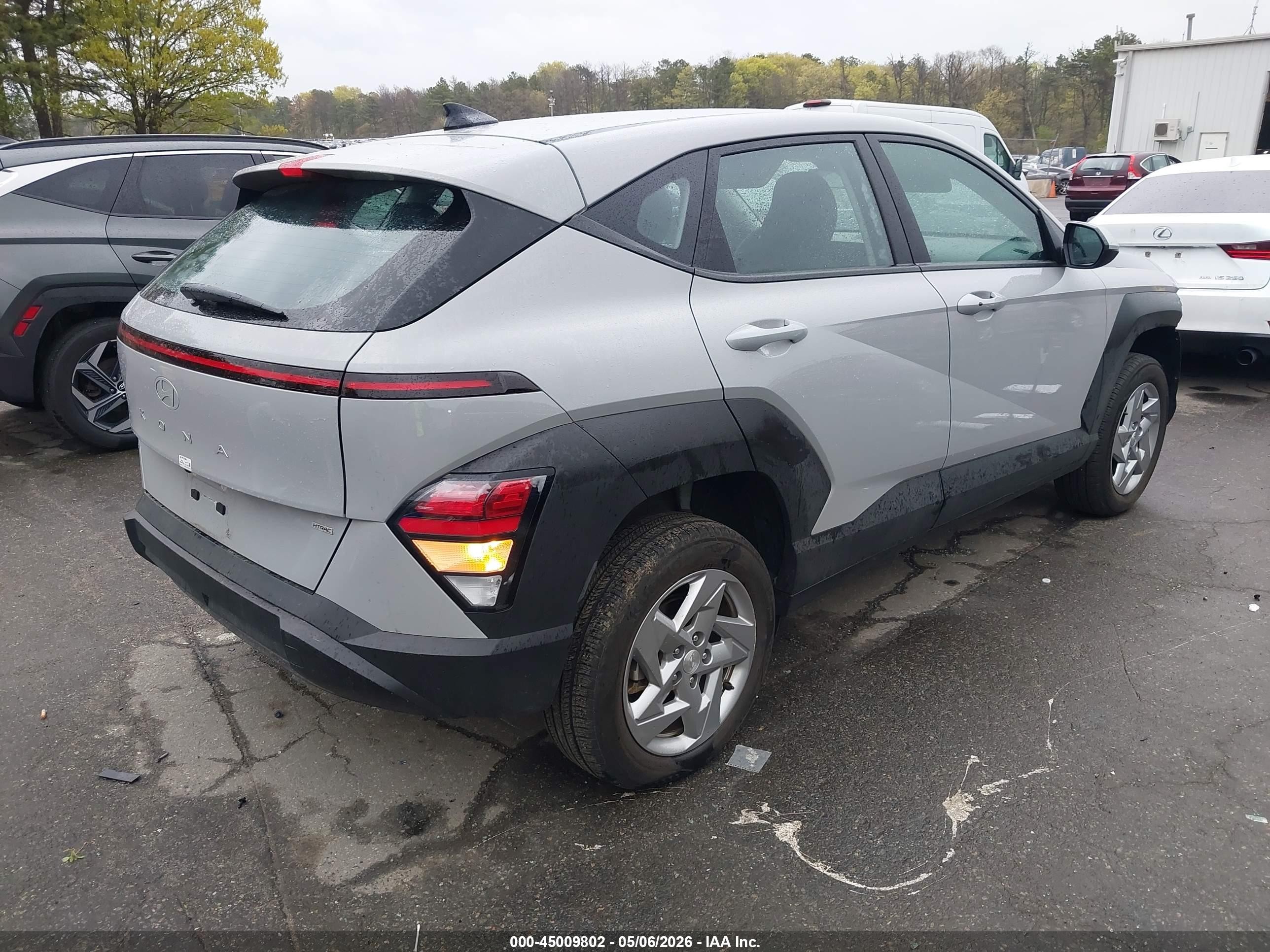 2025 Hyundai Kona Se Gray vin: KM8HACABXSU230086