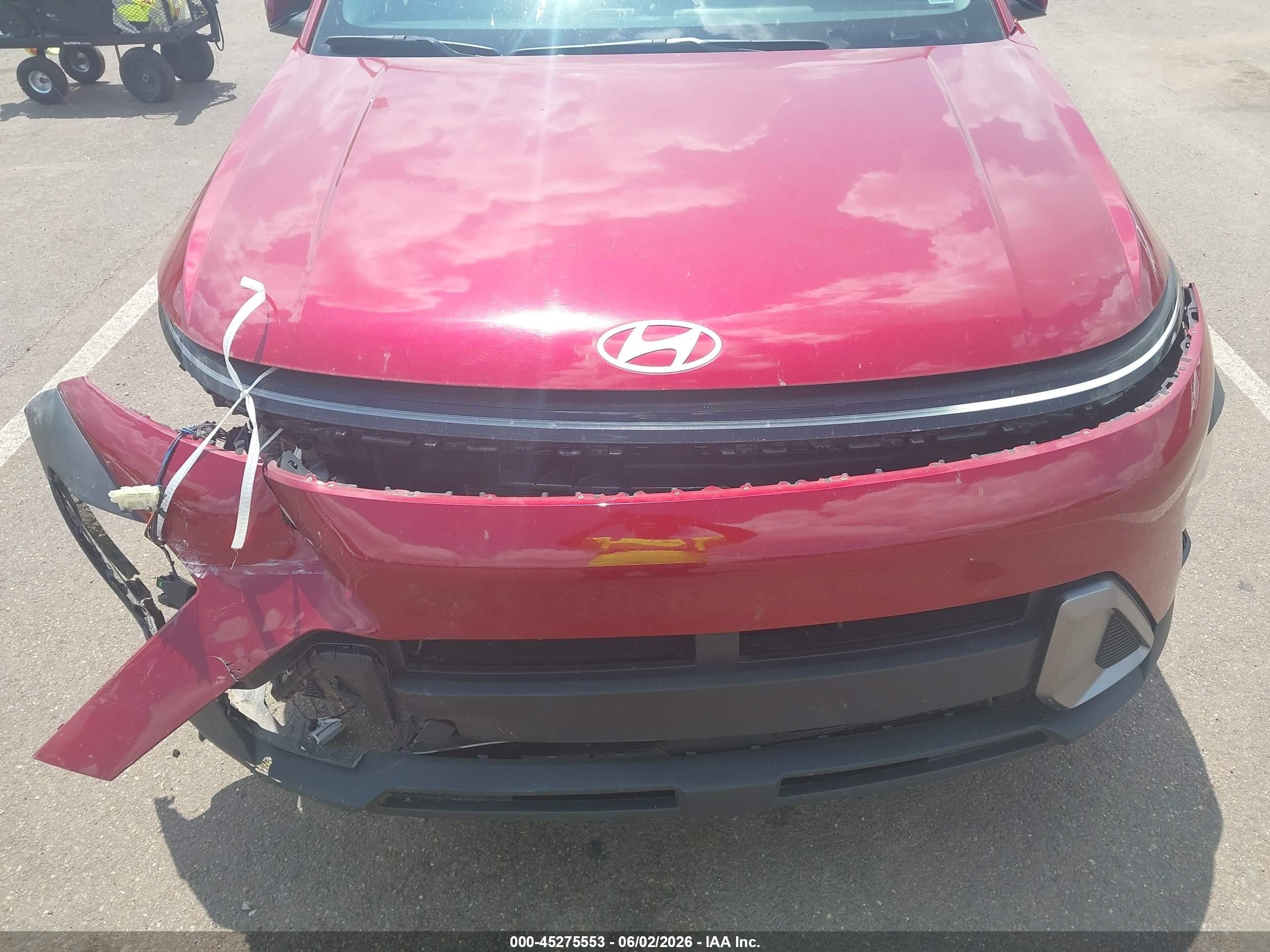 2025 Hyundai Kona Sel Burgundy vin: KM8HB3AB2SU205051