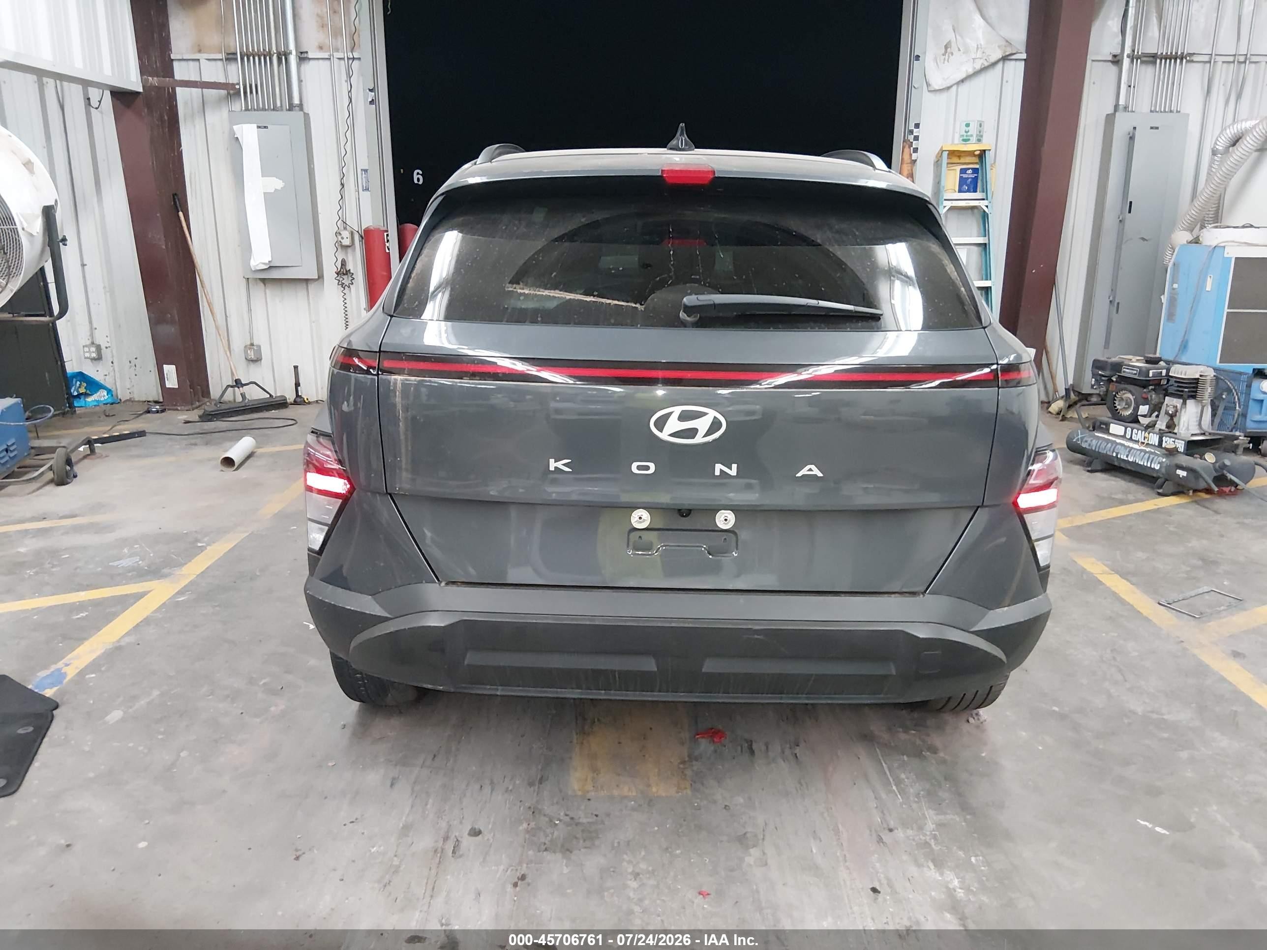 2024 Hyundai Kona Sel Gray vin: KM8HB3AB8RU169800