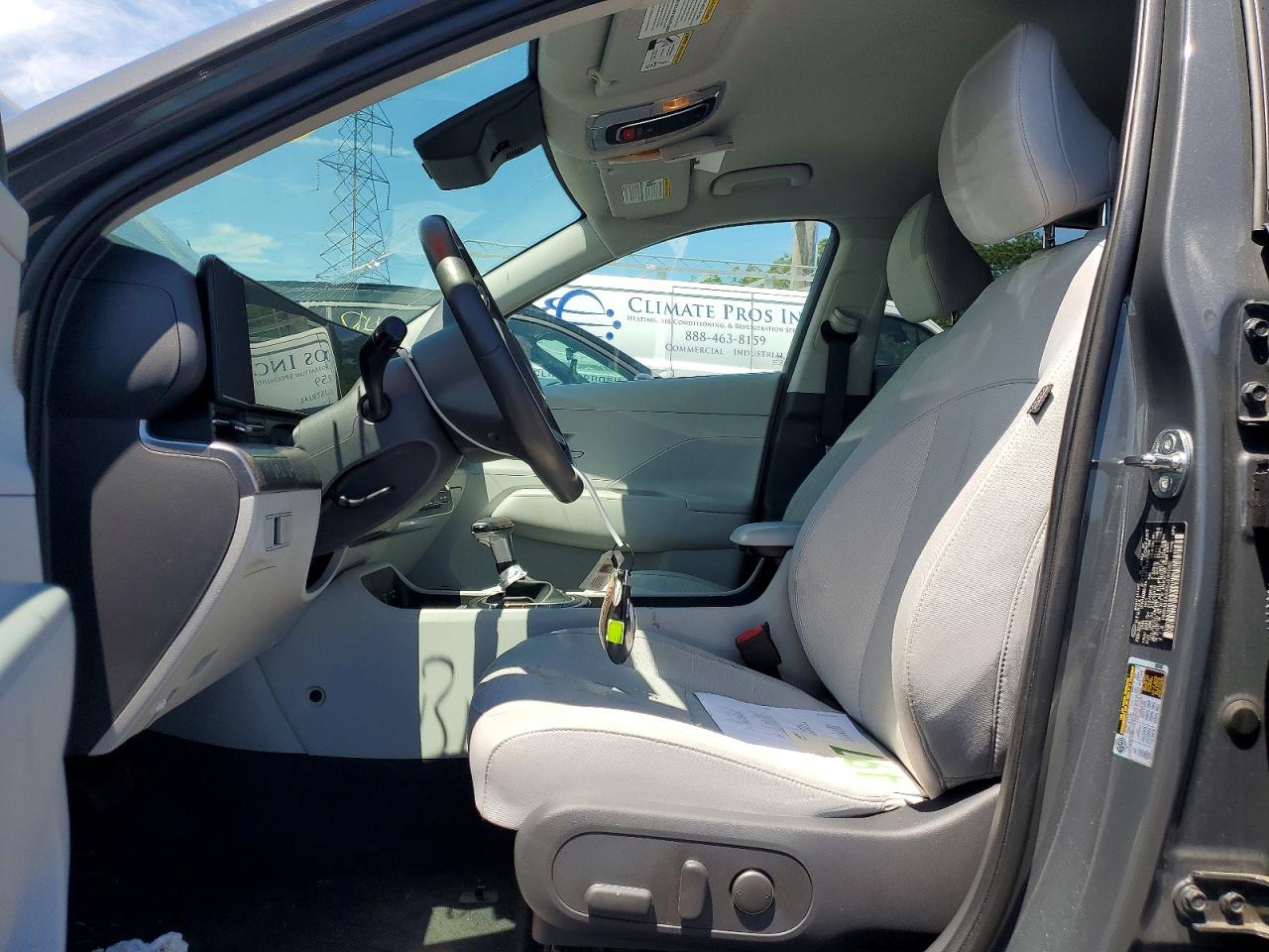 2025 Hyundai Kona Sel Gray vin: KM8HB3ABXSU290060