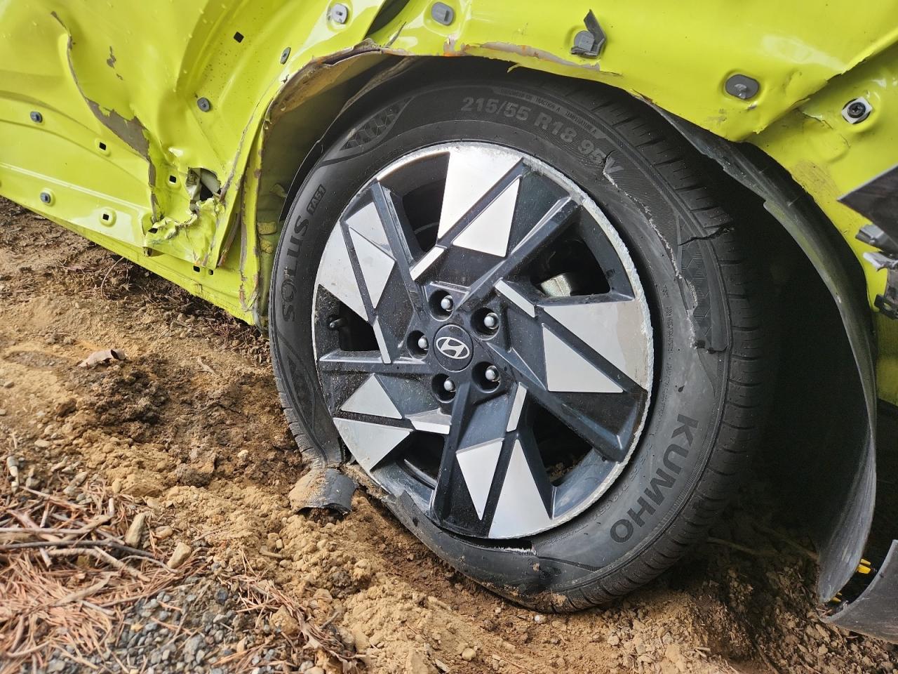 2024 Hyundai Kona Yellow vin: KM8HBCAB1RU159853 Damage: Left Rear Wheel, Curb Rash, > 12 Inches