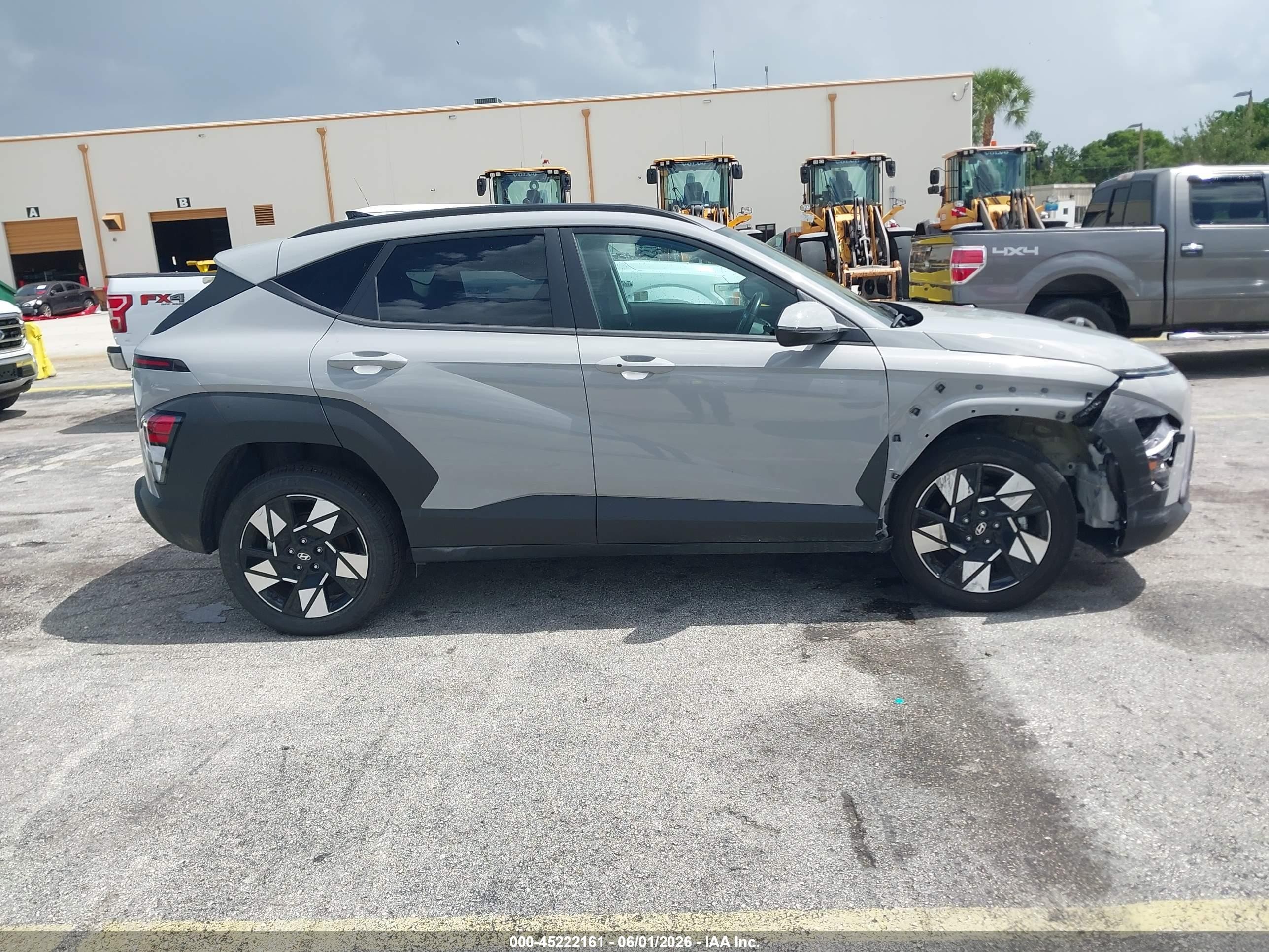 2025 Hyundai Kona Sel Серебряный vin: KM8HBCAB9SU202468