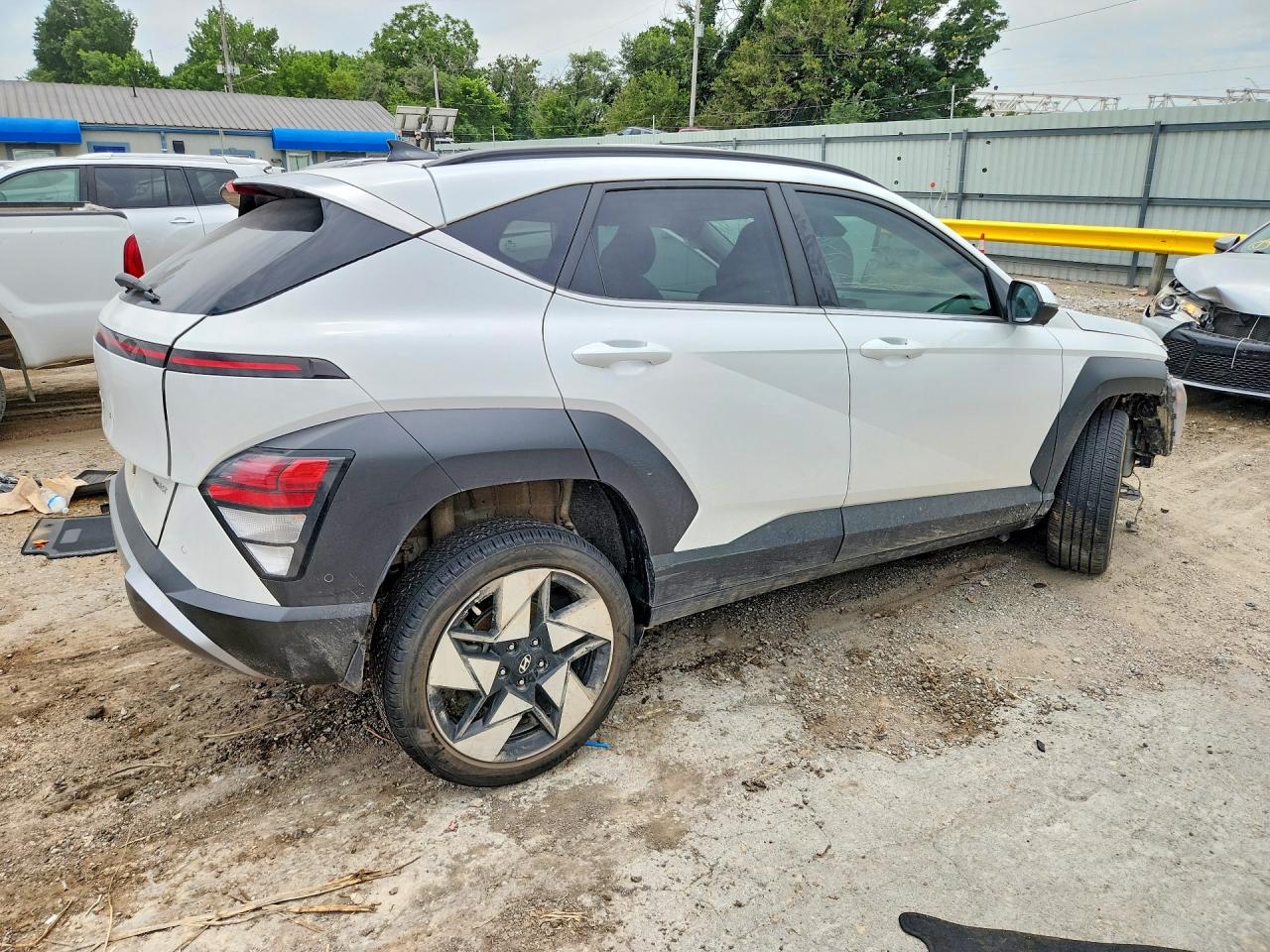 2026 Hyundai Kona Limited White vin: KM8HECA35TU385160