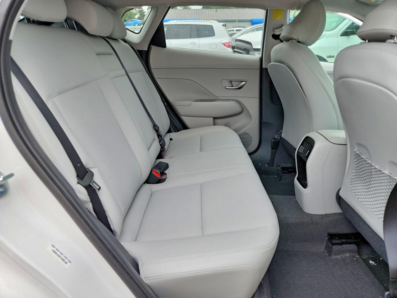 2026 Hyundai Kona Limited White vin: KM8HECA35TU385160