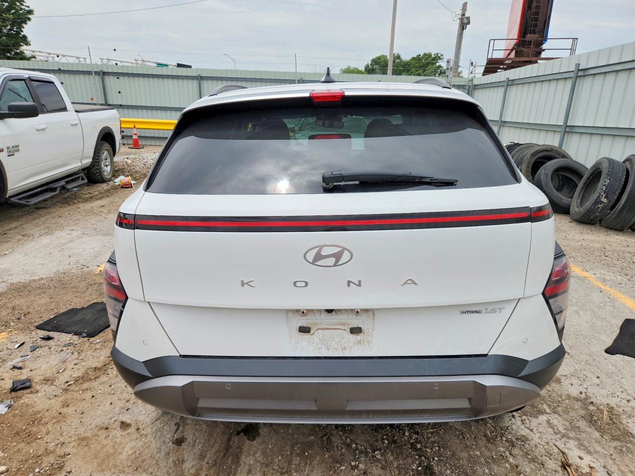 2026 Hyundai Kona Limited White vin: KM8HECA35TU385160
