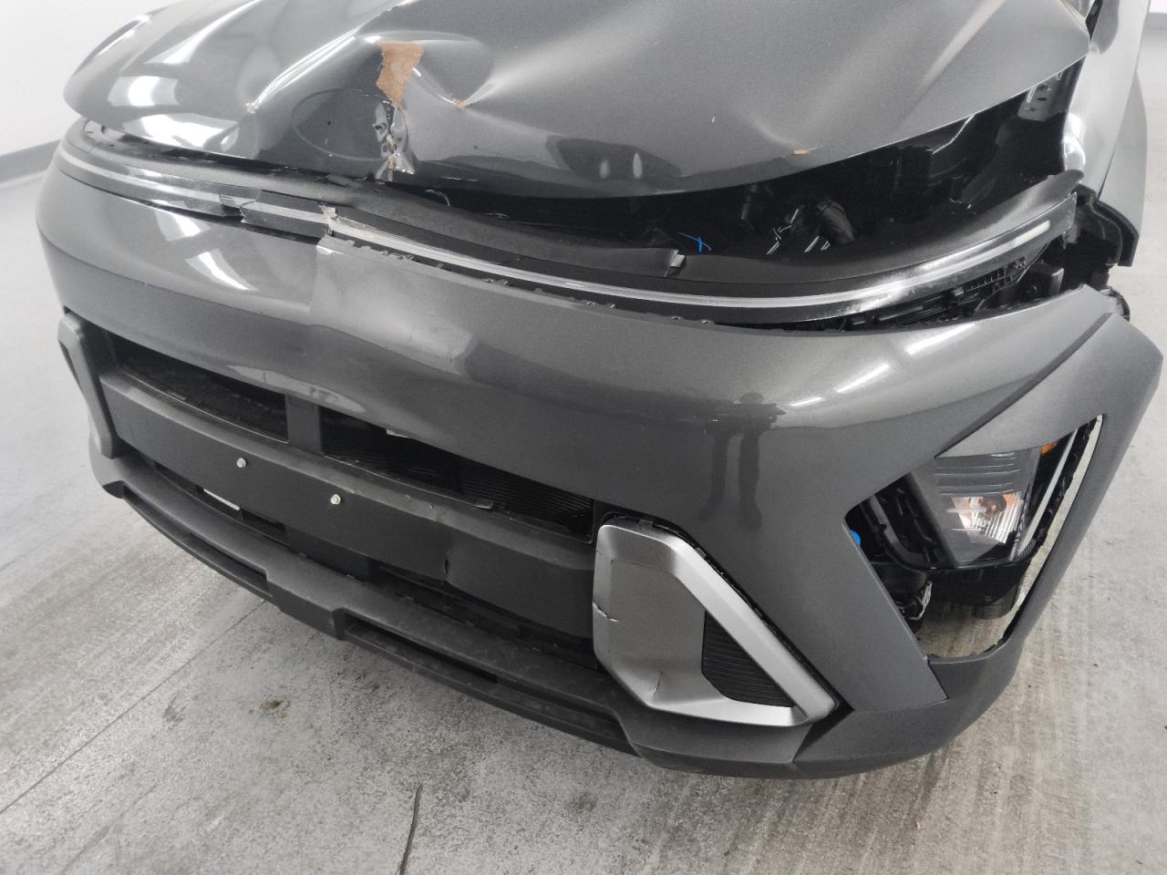 2026 Hyundai Kona Sel Sport Gray vin: KM8HF3AB1TU447383 Damage: Front Bumper, Broken, Replacement Required