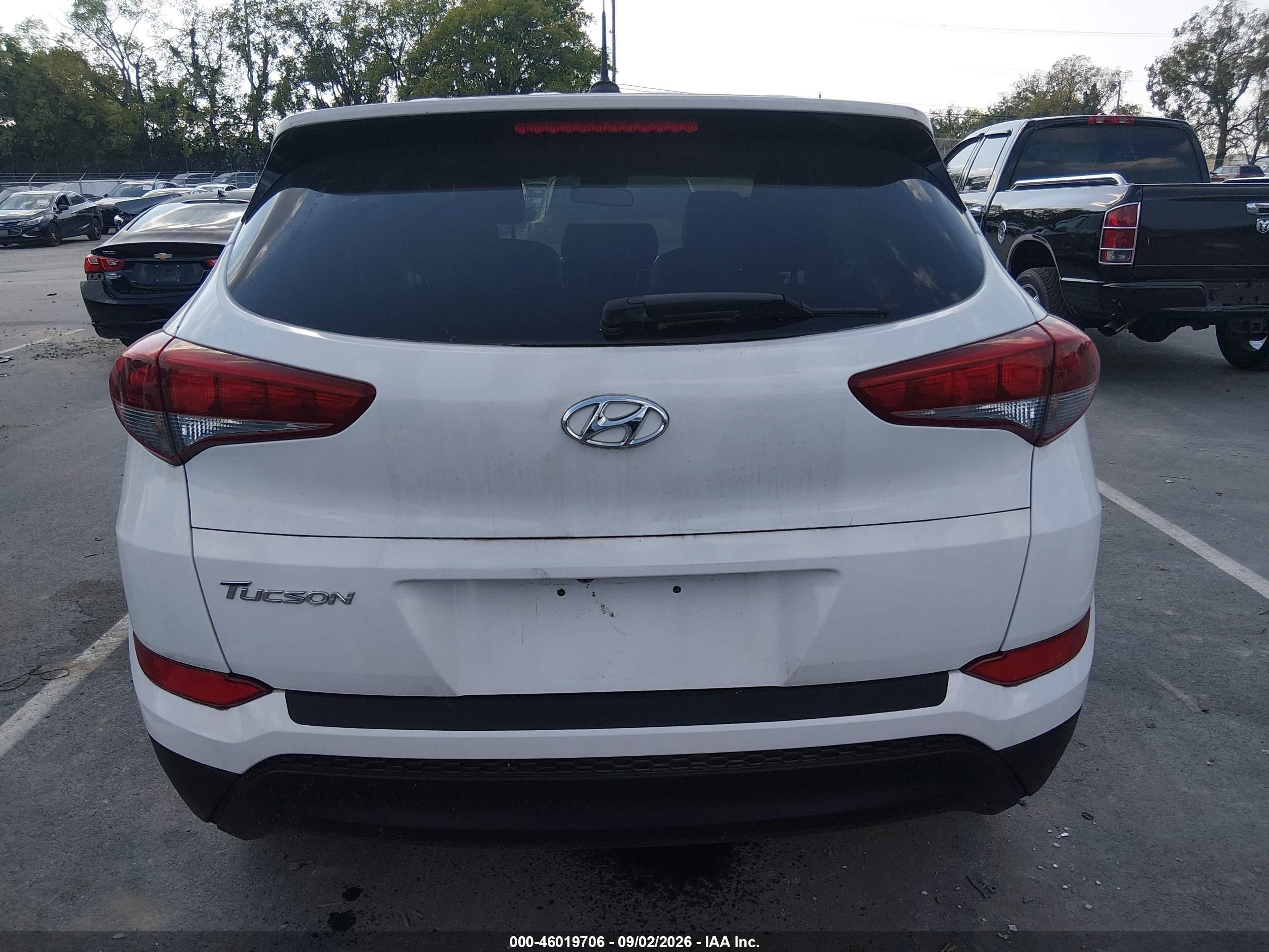 2017 Hyundai Tucson Se White vin: KM8J23A40HU369345