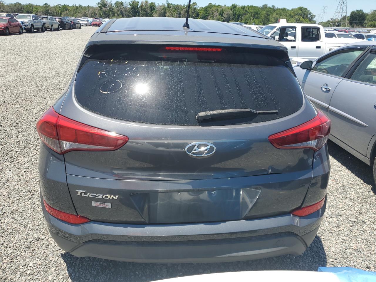 2018 Hyundai Tucson Se Gray vin: KM8J23A40JU619687
