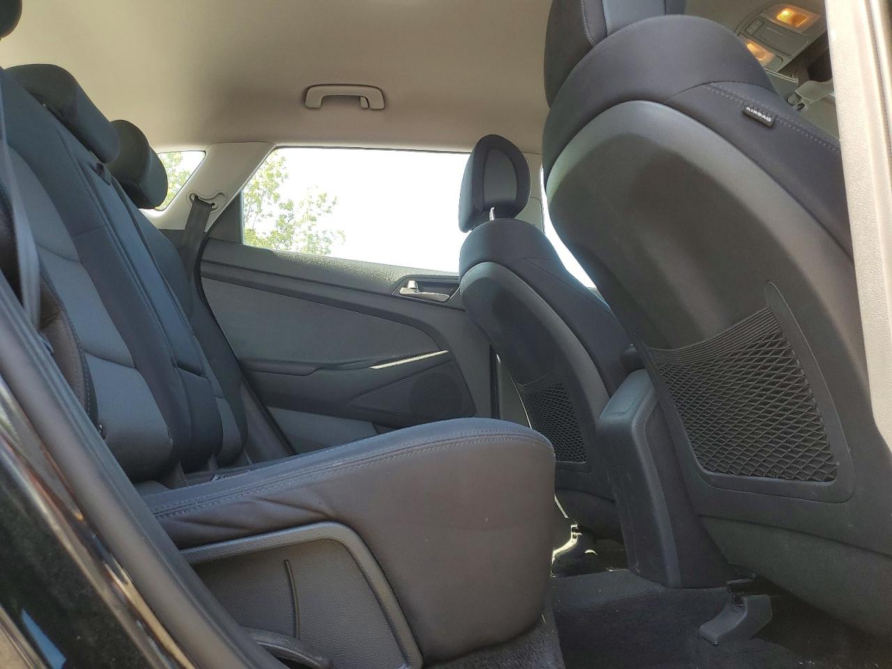 2018 Hyundai Tucson Se Black vin: KM8J23A40JU831716