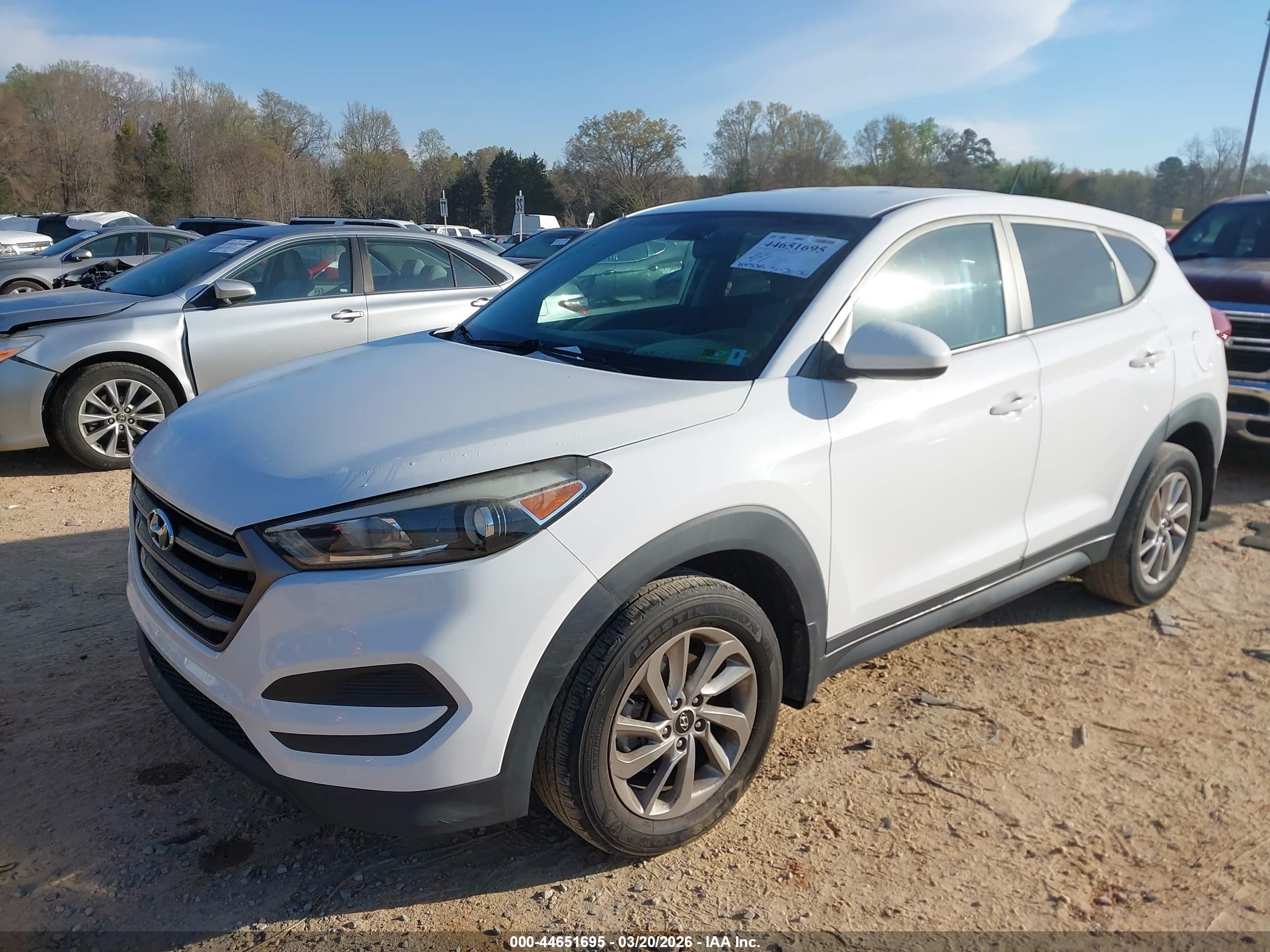 2016 Hyundai Tucson Se Белый vin: KM8J23A41GU114945
