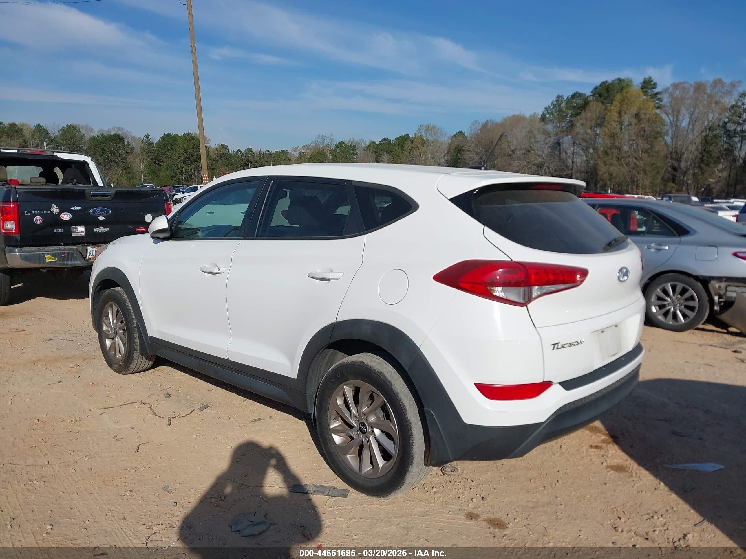 2016 Hyundai Tucson Se Белый vin: KM8J23A41GU114945