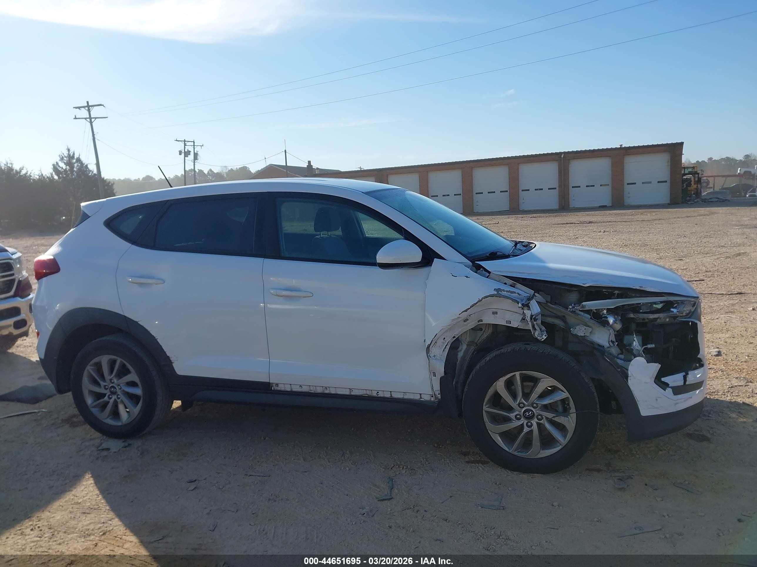 2016 Hyundai Tucson Se Белый vin: KM8J23A41GU114945