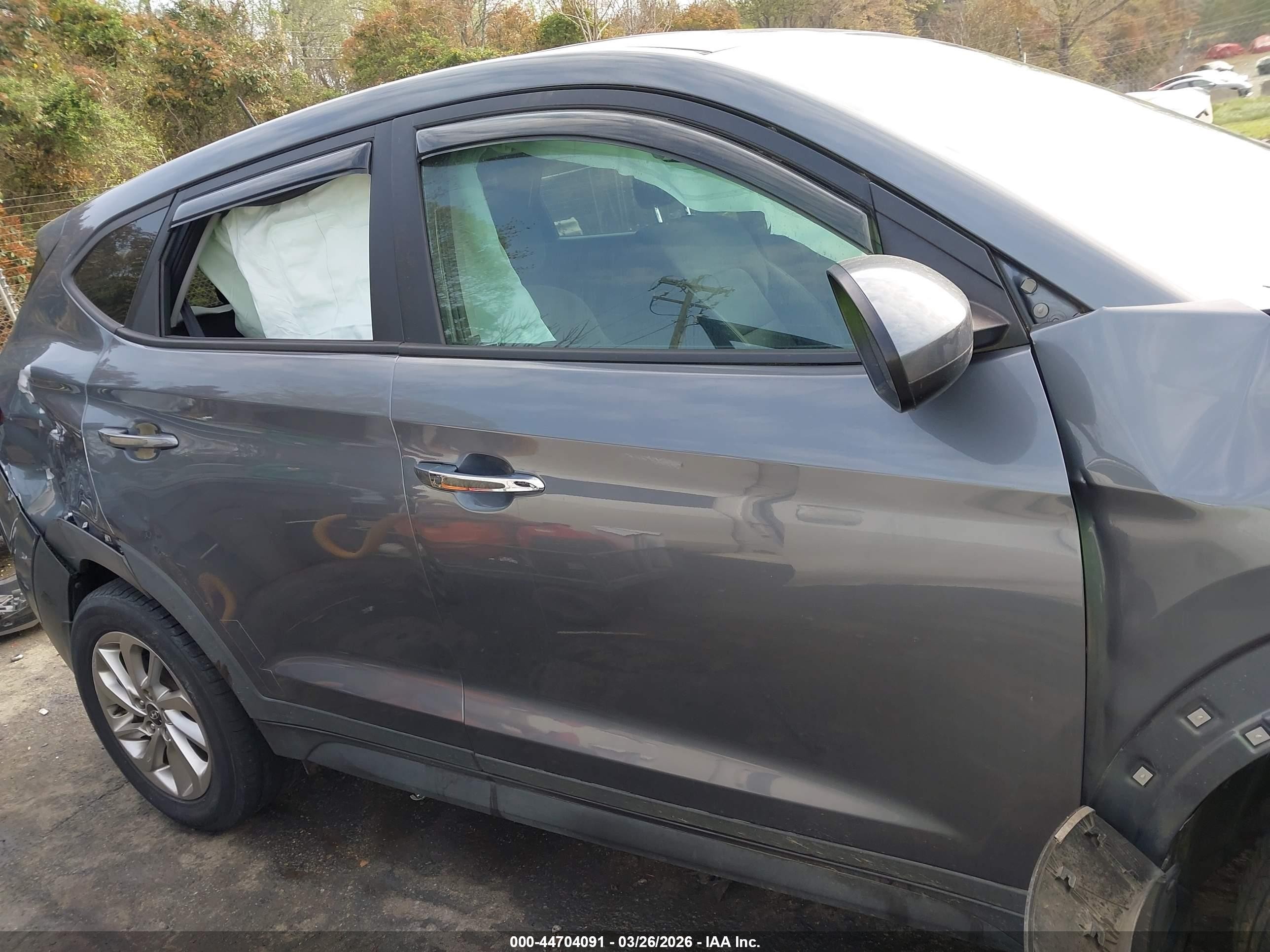 2016 Hyundai Tucson Se Blue vin: KM8J23A41GU116095