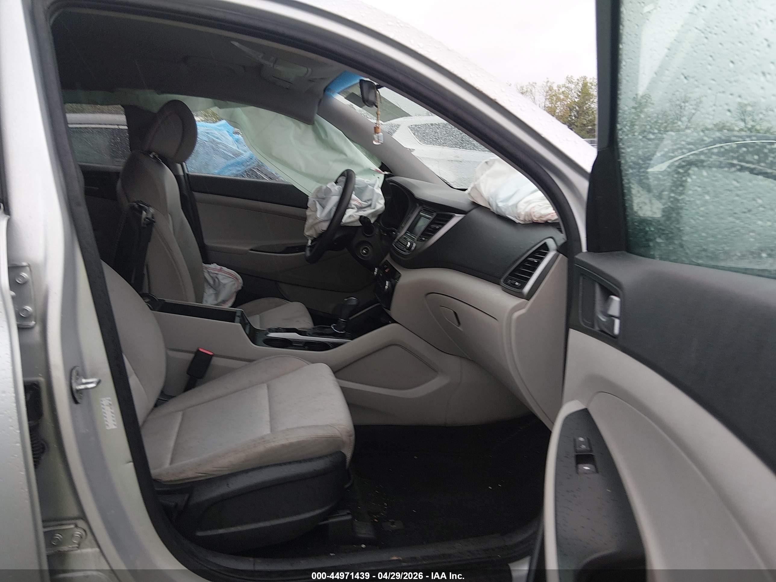 2016 Hyundai Tucson Se Silver vin: KM8J23A42GU152135