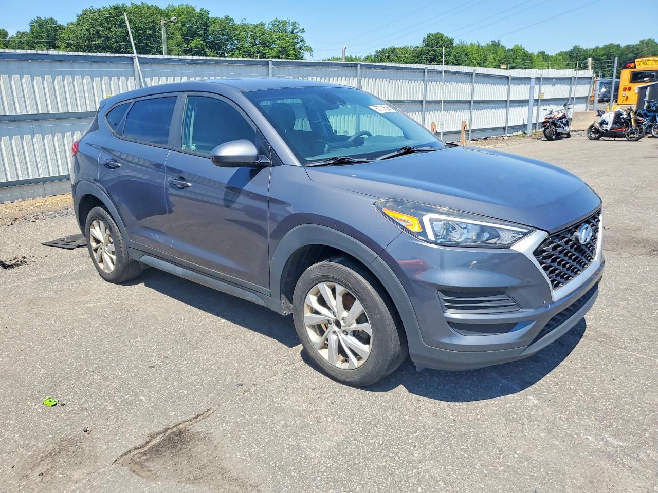 2019 Hyundai Tucson Se Gray vin: KM8J23A43KU047855