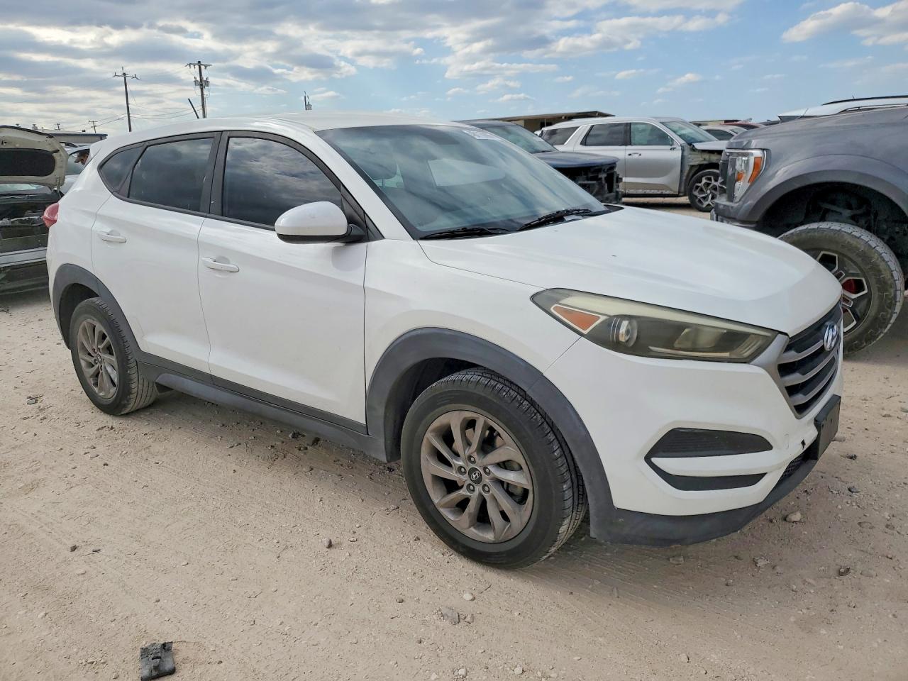 2017 Hyundai Tucson Se White vin: KM8J23A45HU340424
