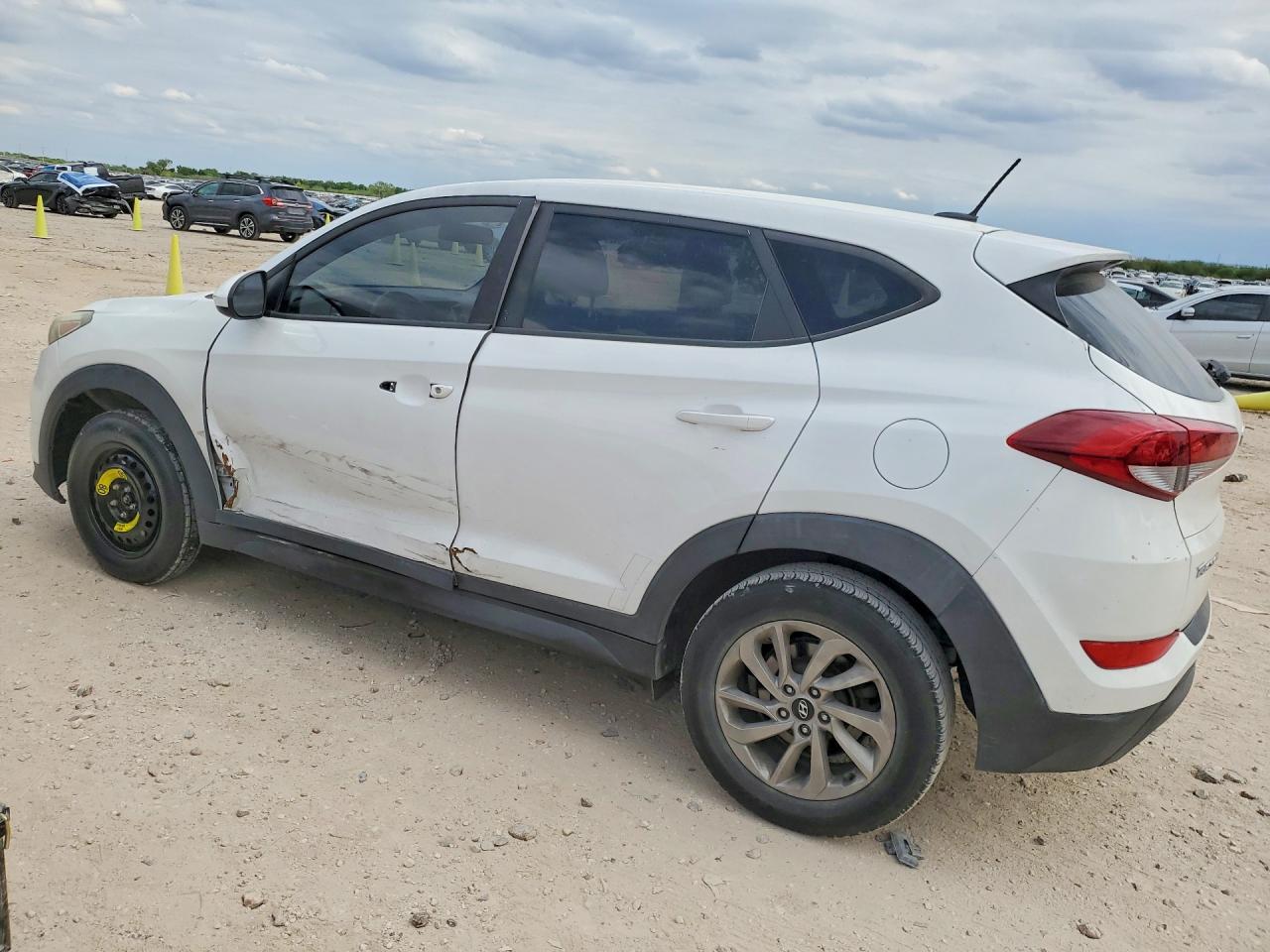 2017 Hyundai Tucson Se White vin: KM8J23A45HU340424