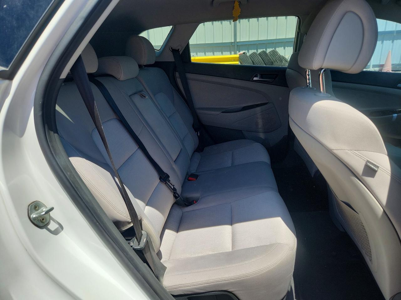 2016 Hyundai Tucson Se White vin: KM8J23A46GU024786