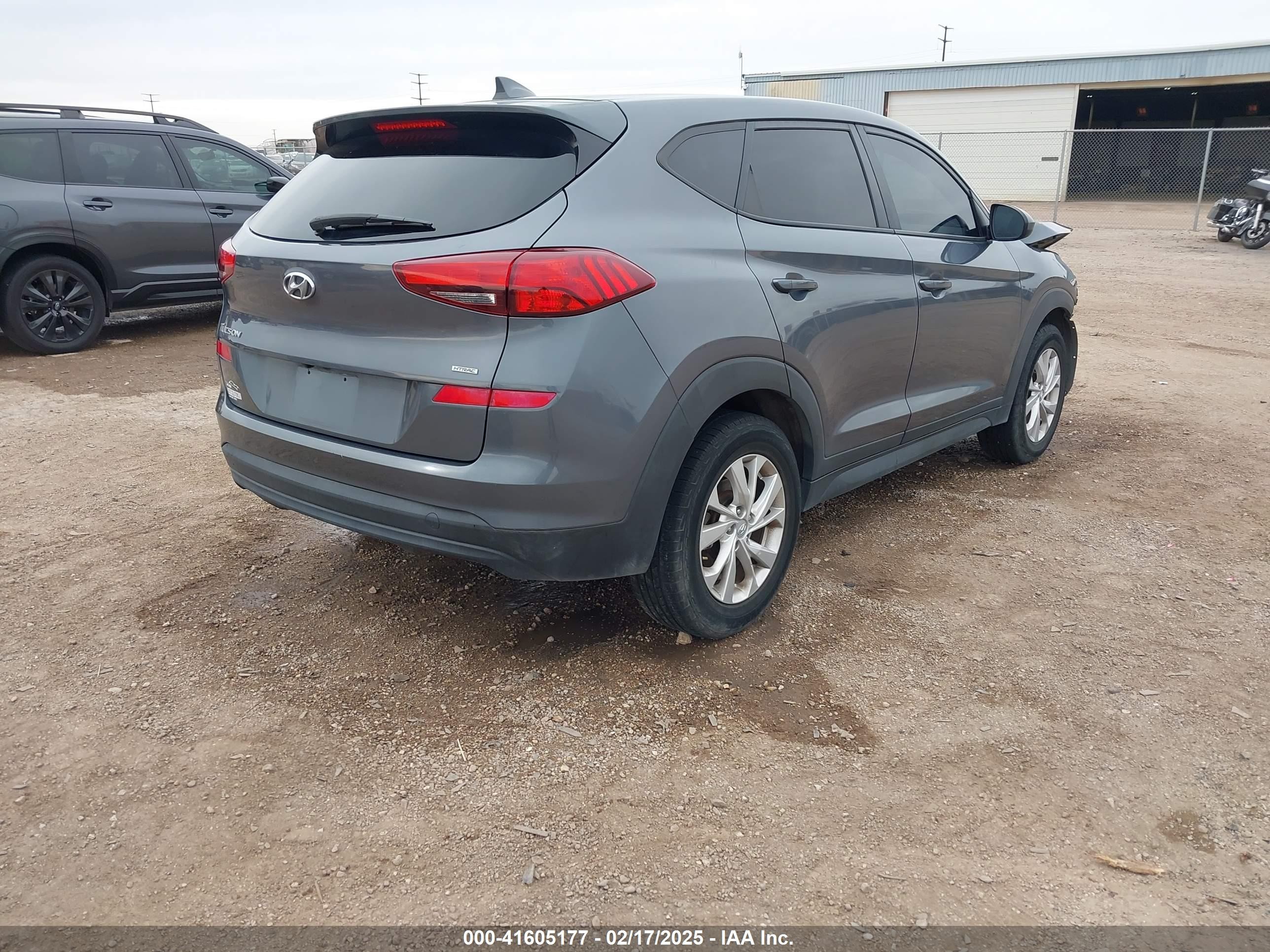 2019 Hyundai Tucson Se Gray vin: KM8J2CA42KU939403