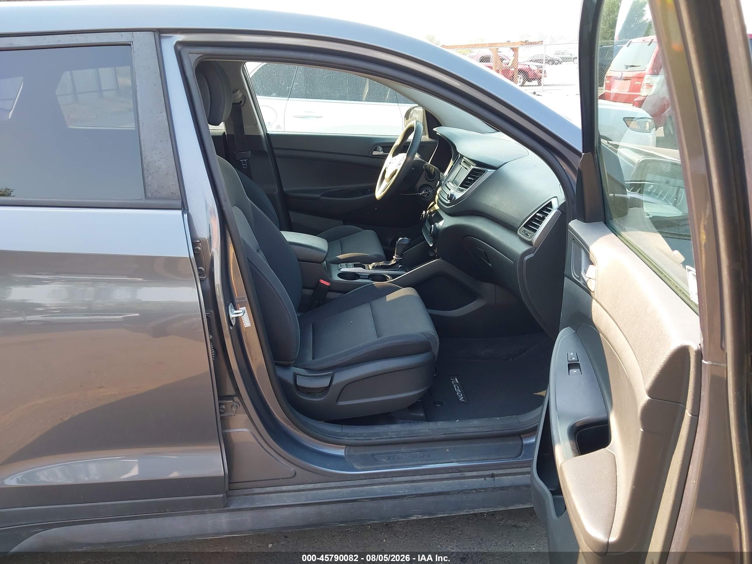 2018 Hyundai Tucson Se Gray vin: KM8J2CA45JU617059