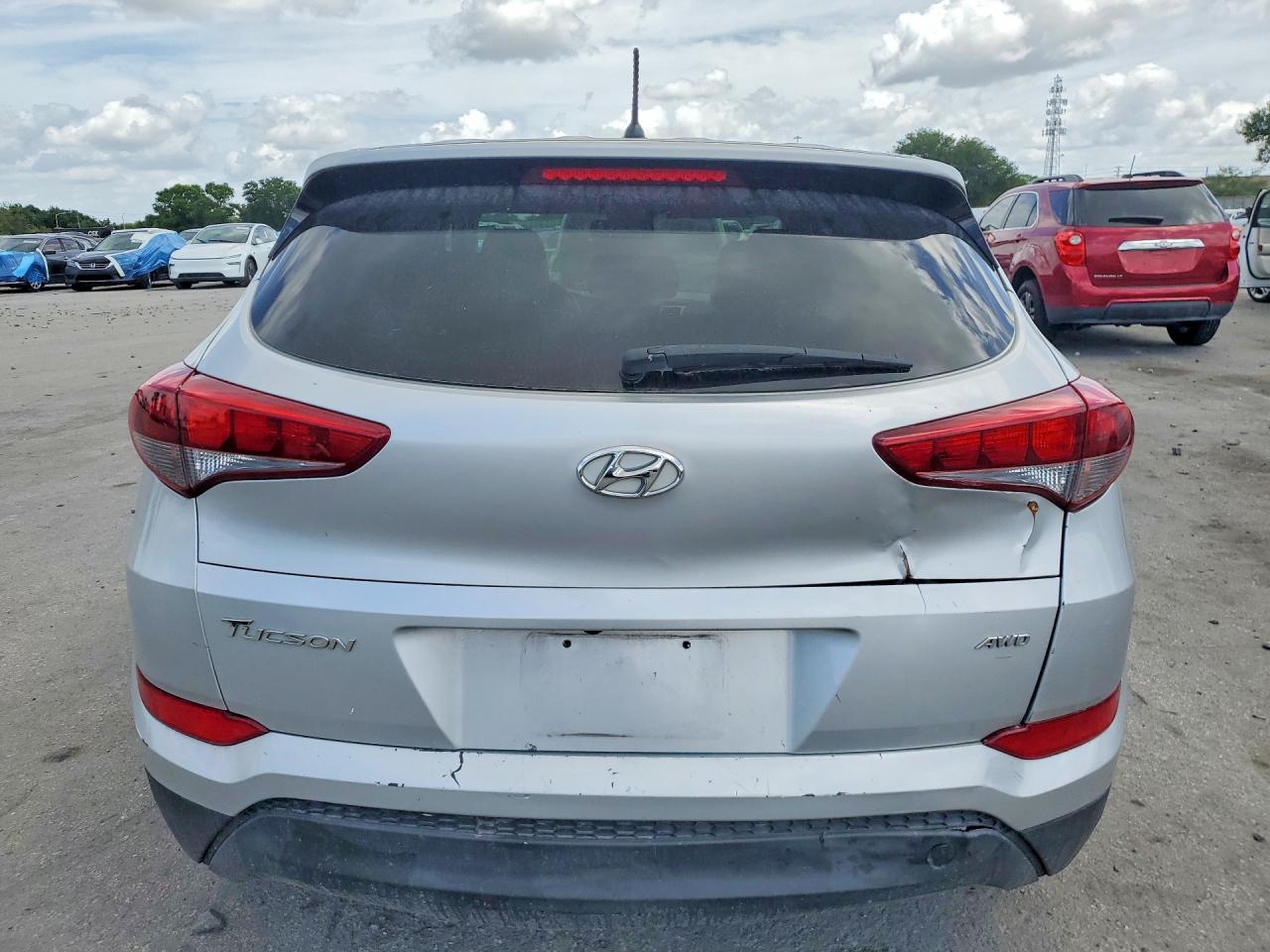 2018 Hyundai Tucson Se Silver vin: KM8J2CA49JU645379
