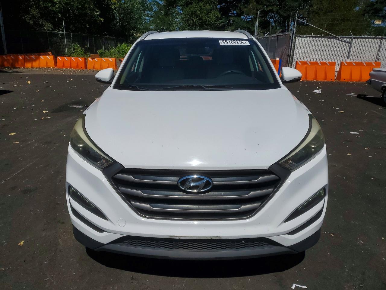 2016 Hyundai Tucson Sport White vin: KM8J33A20GU162643