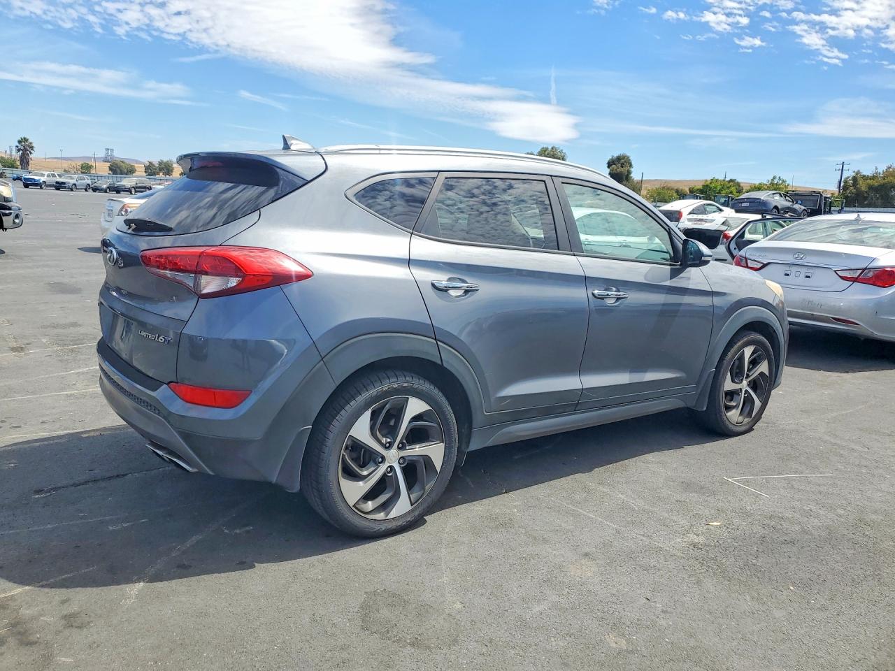 2016 Hyundai Tucson Limited Gray vin: KM8J33A25GU247056