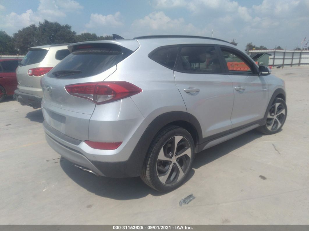 2018 Hyundai Tucson Value Серебряный vin: KM8J33A28JU804176