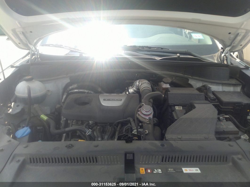 2018 Hyundai Tucson Value Серебряный vin: KM8J33A28JU804176