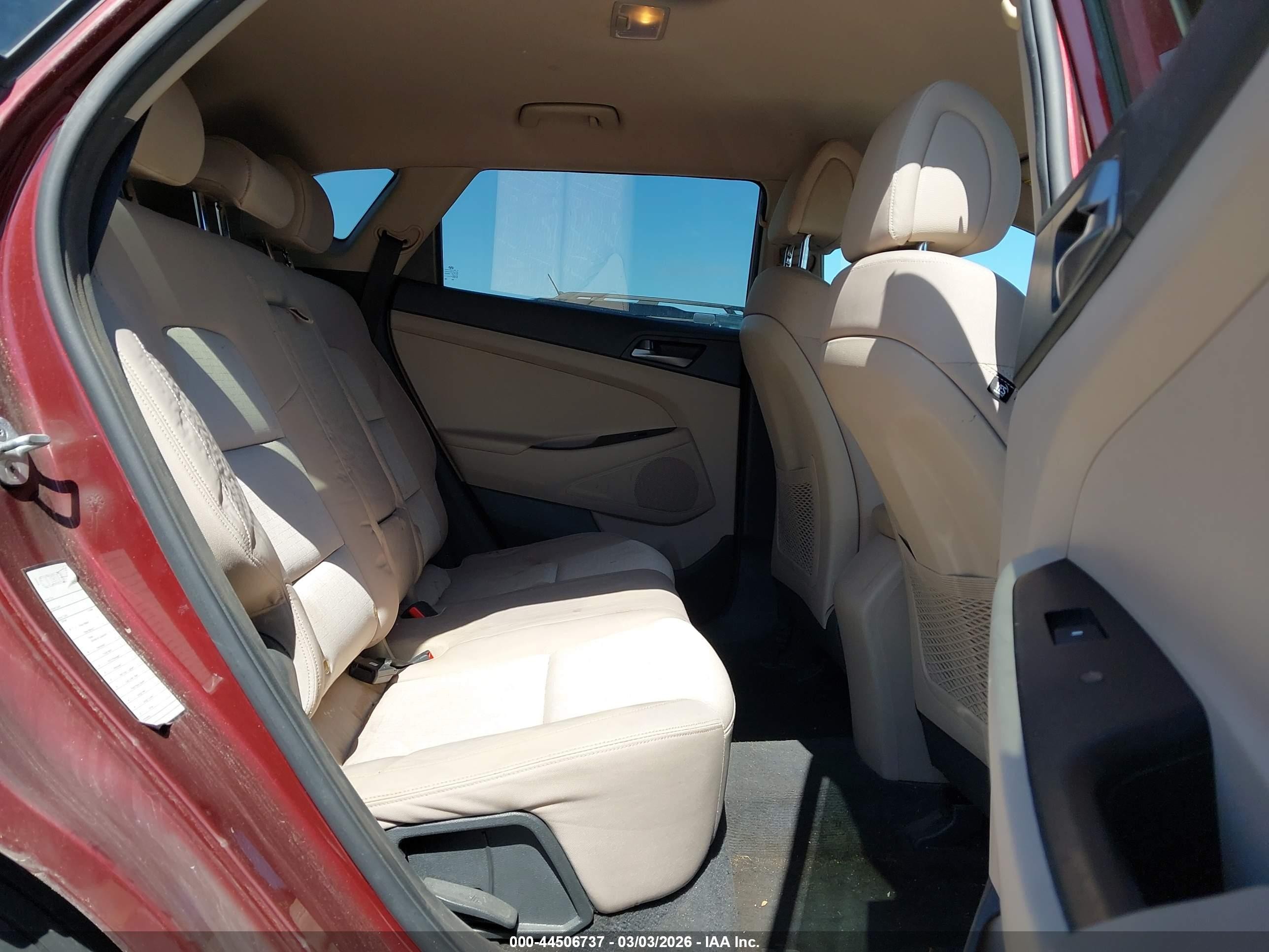2017 Hyundai Tucson Se Red vin: KM8J33A41HU259403