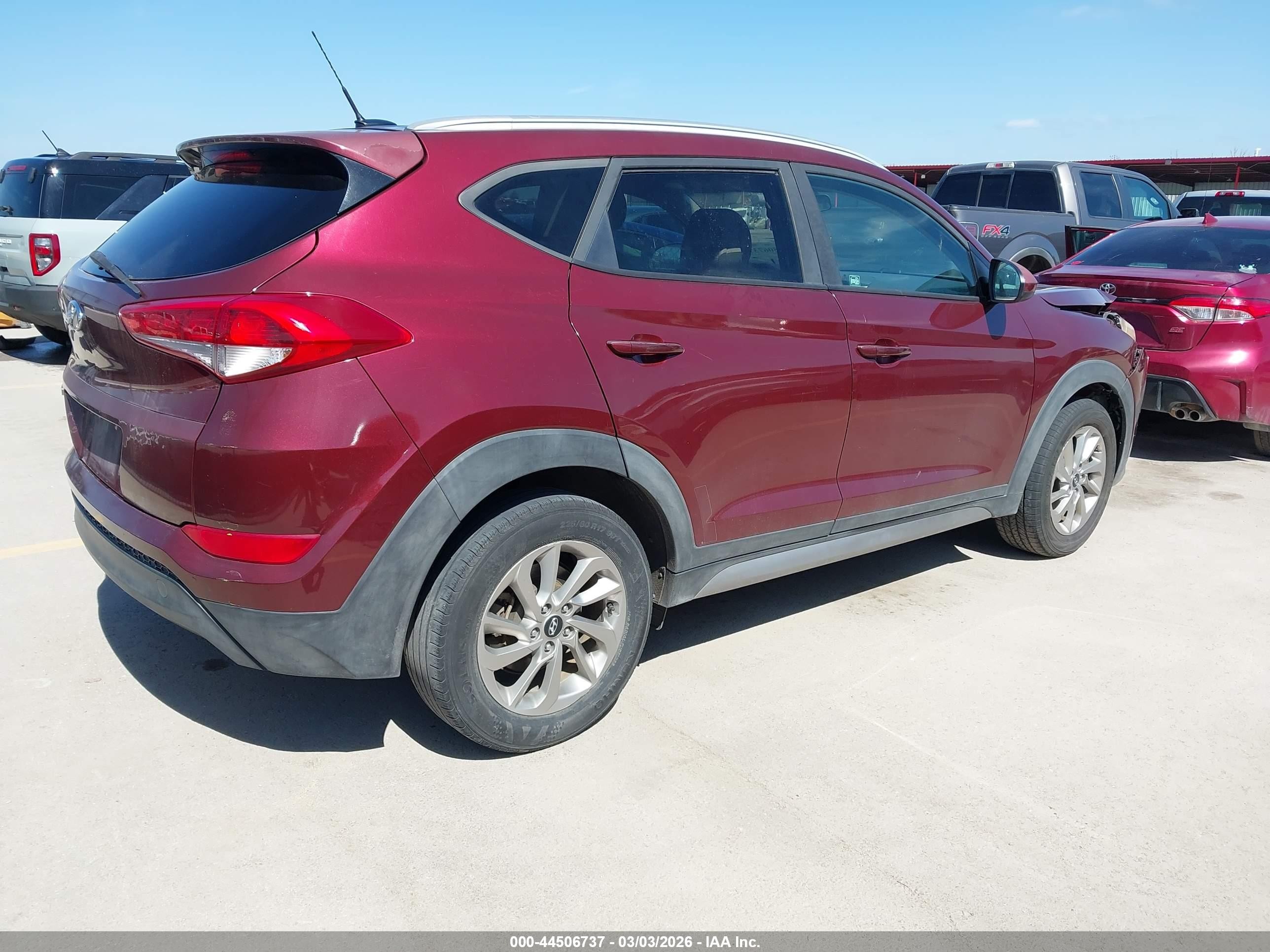 2017 Hyundai Tucson Se Red vin: KM8J33A41HU259403