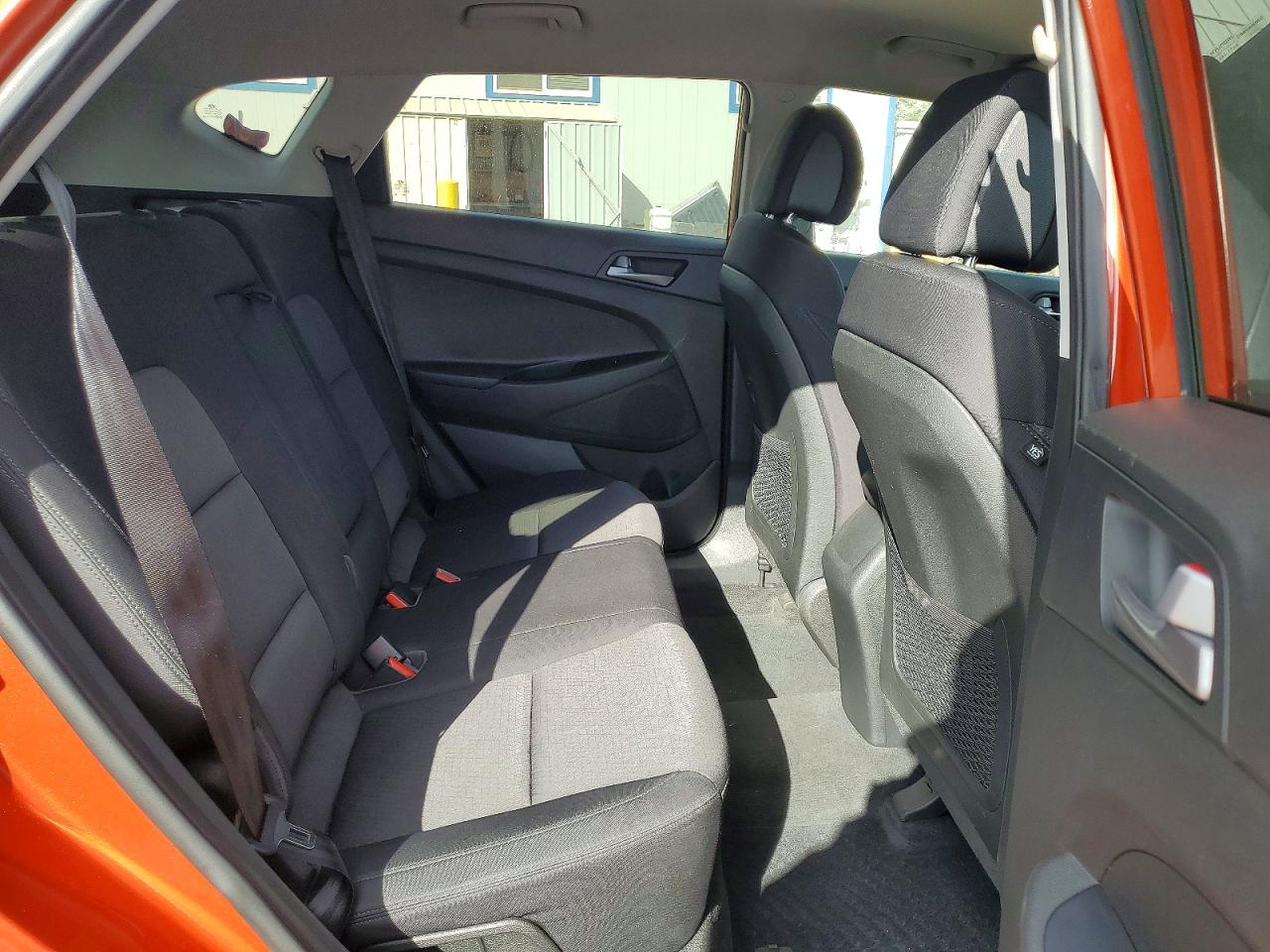 2017 Hyundai Tucson Se Orange vin: KM8J33A41HU378780