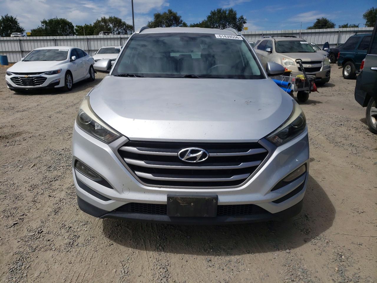 2018 Hyundai Tucson Sel Silver vin: KM8J33A41JU620358