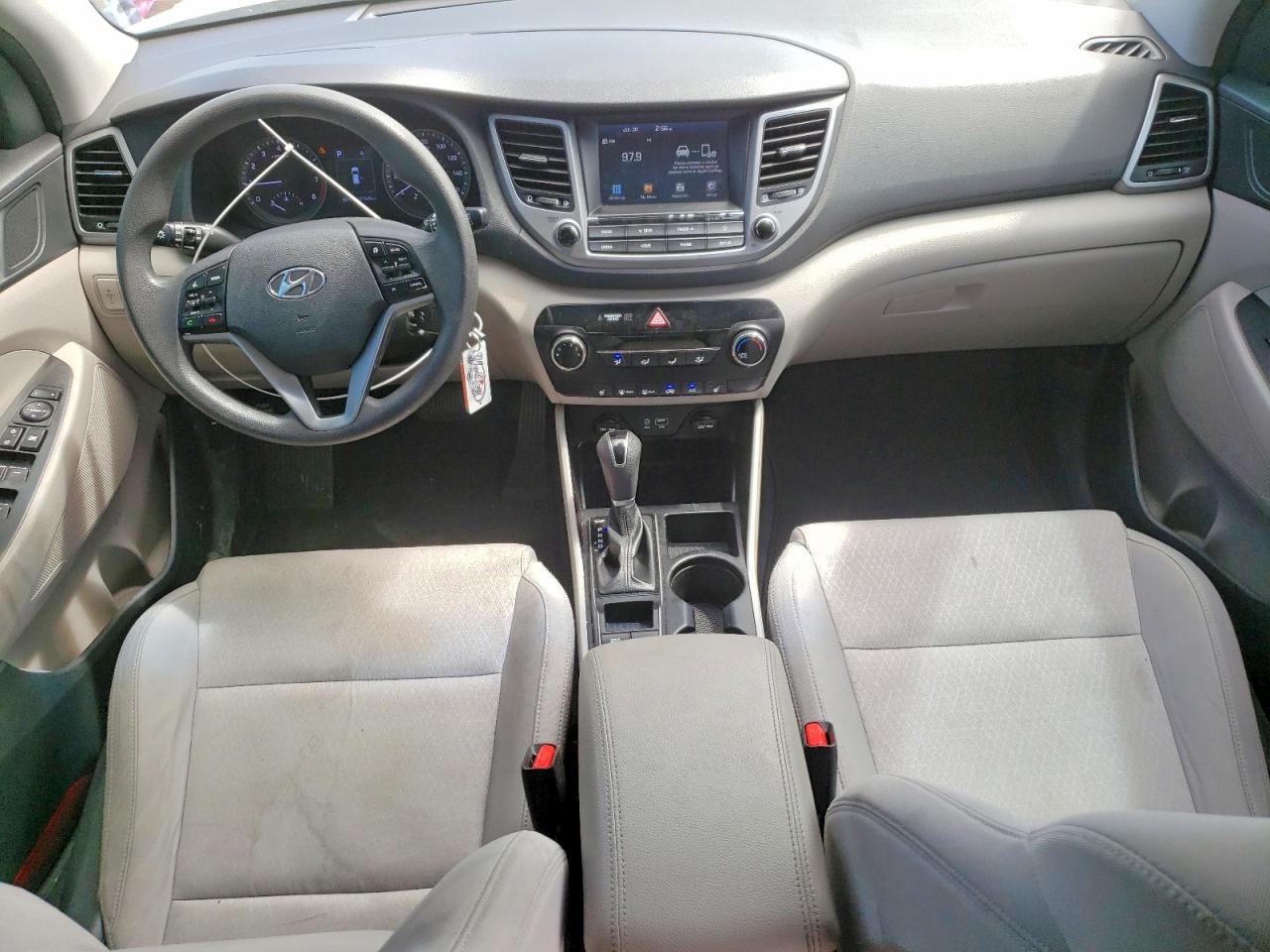 2018 Hyundai Tucson Sel Silver vin: KM8J33A41JU620358