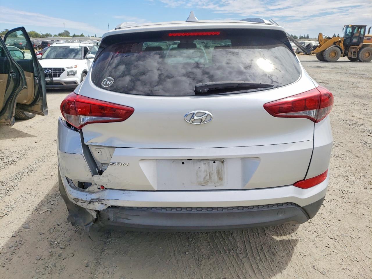 2018 Hyundai Tucson Sel Silver vin: KM8J33A41JU620358